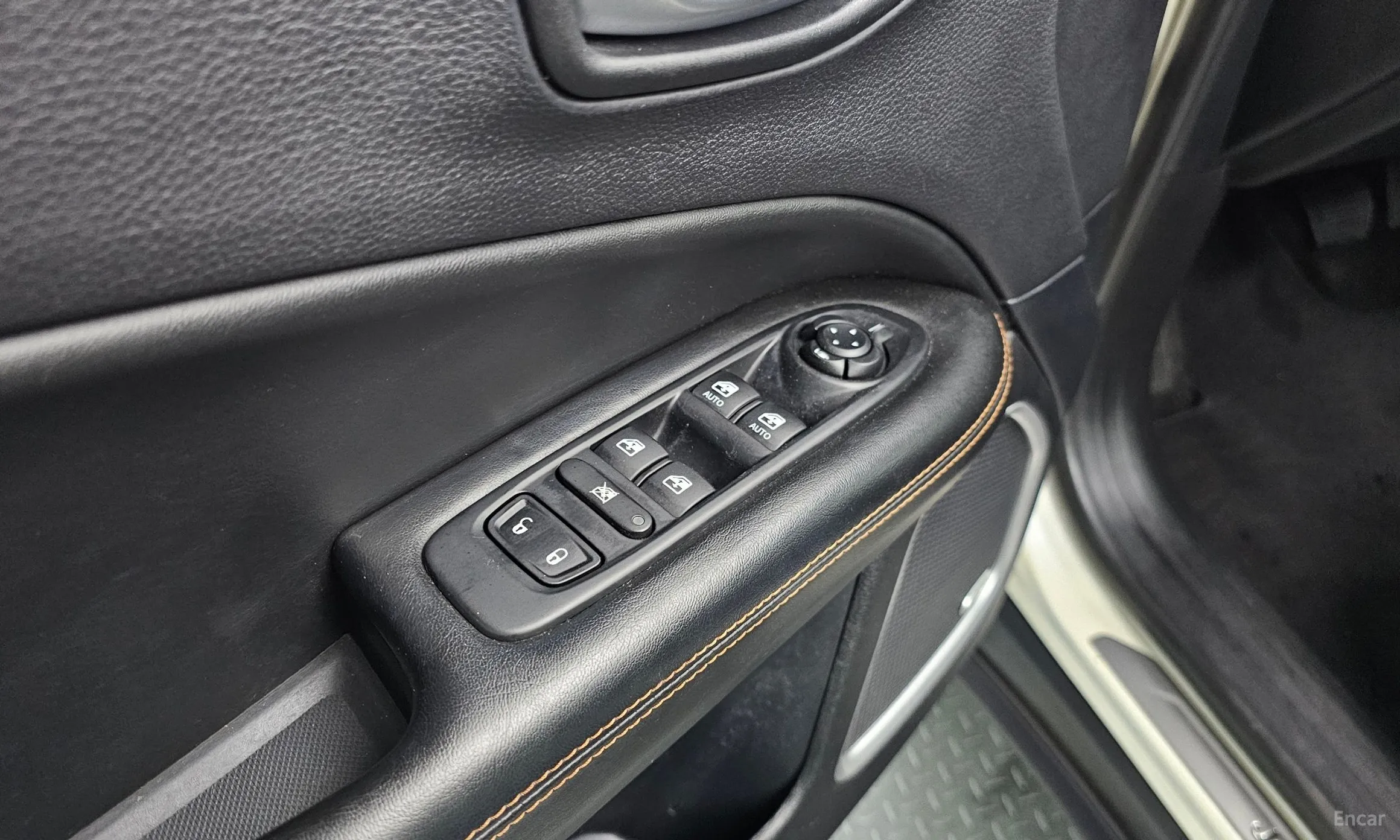 Jeep Compass 2nd Generation превью 15