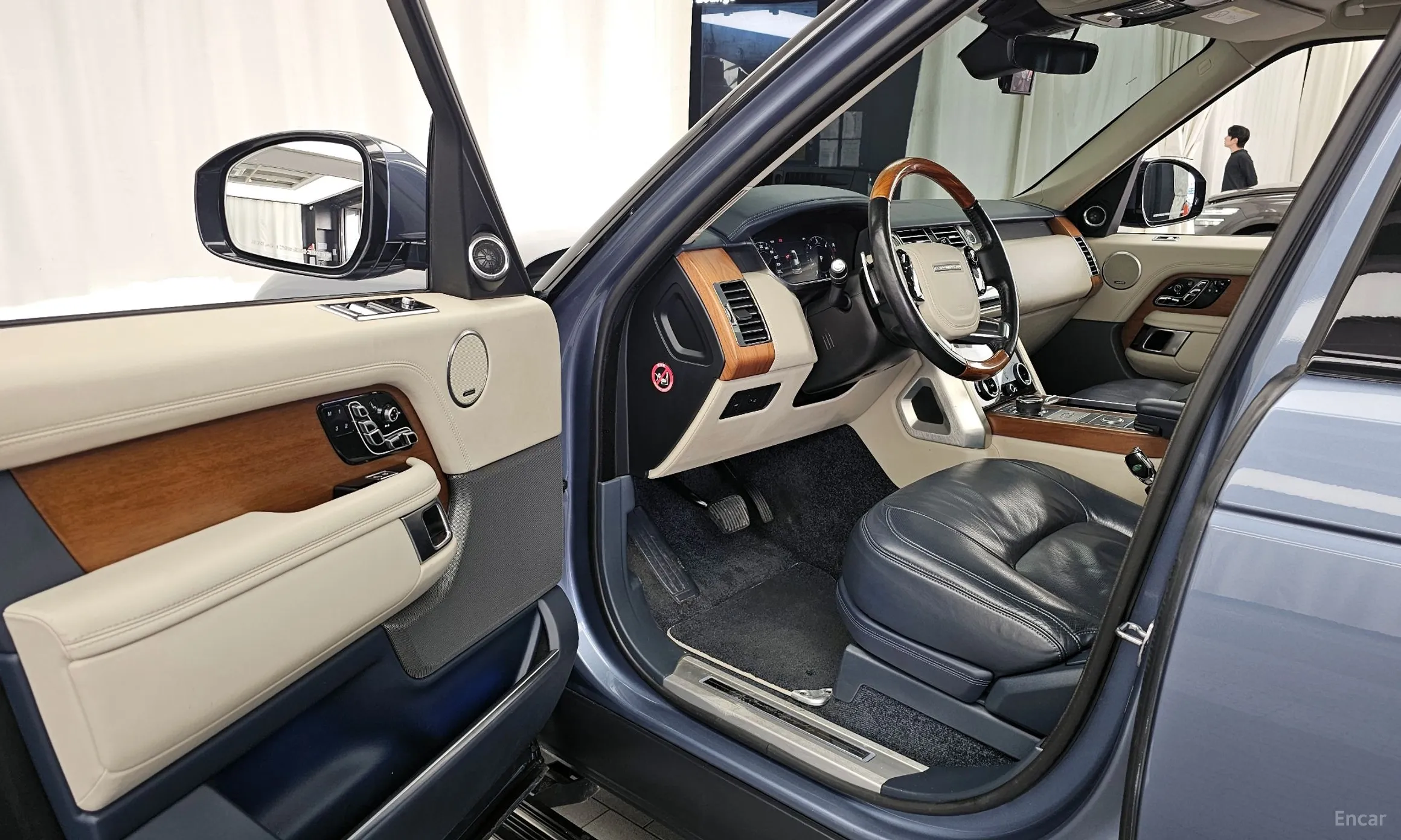 Land Rover Range Rover 4th Generation превью 10