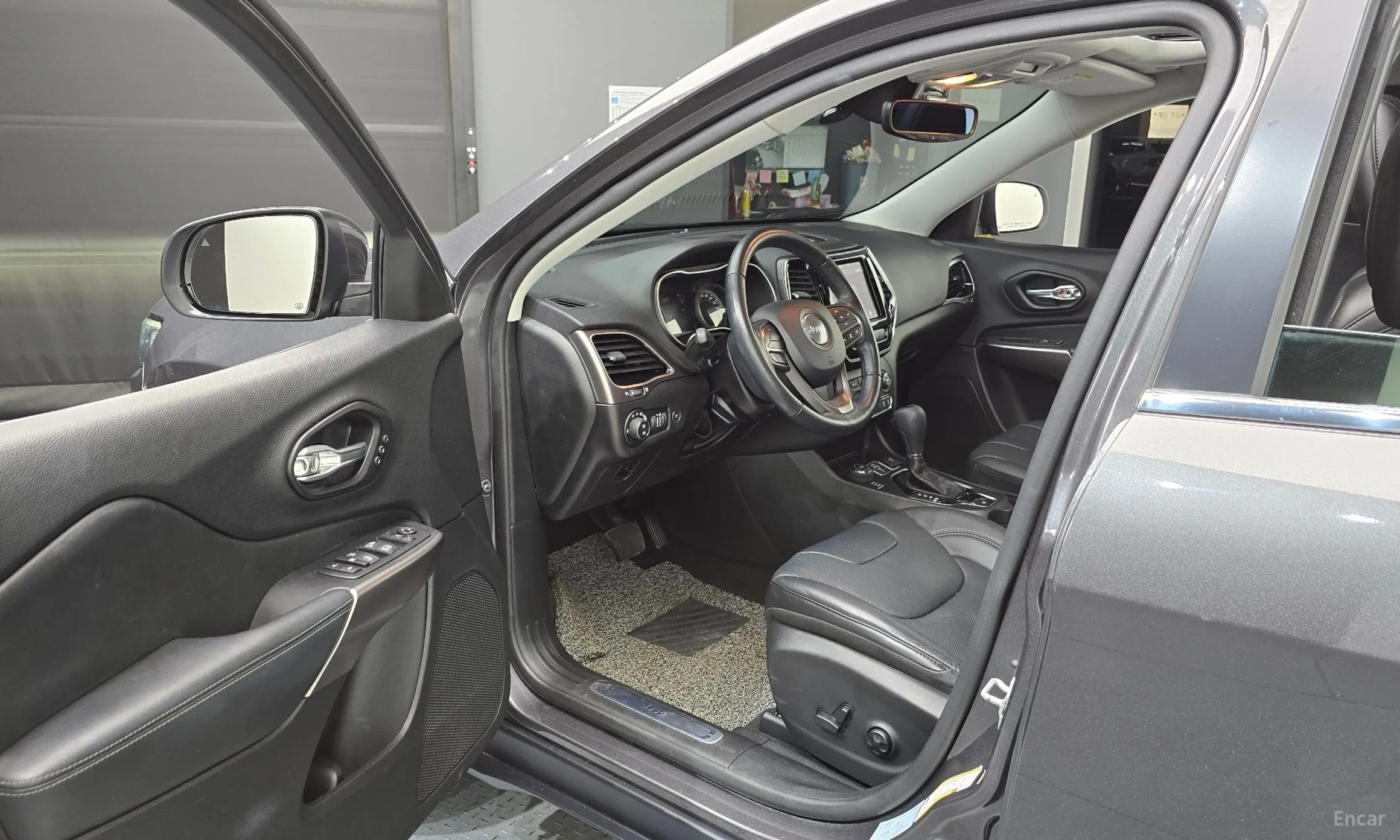 Jeep Cherokee (KL) превью 10