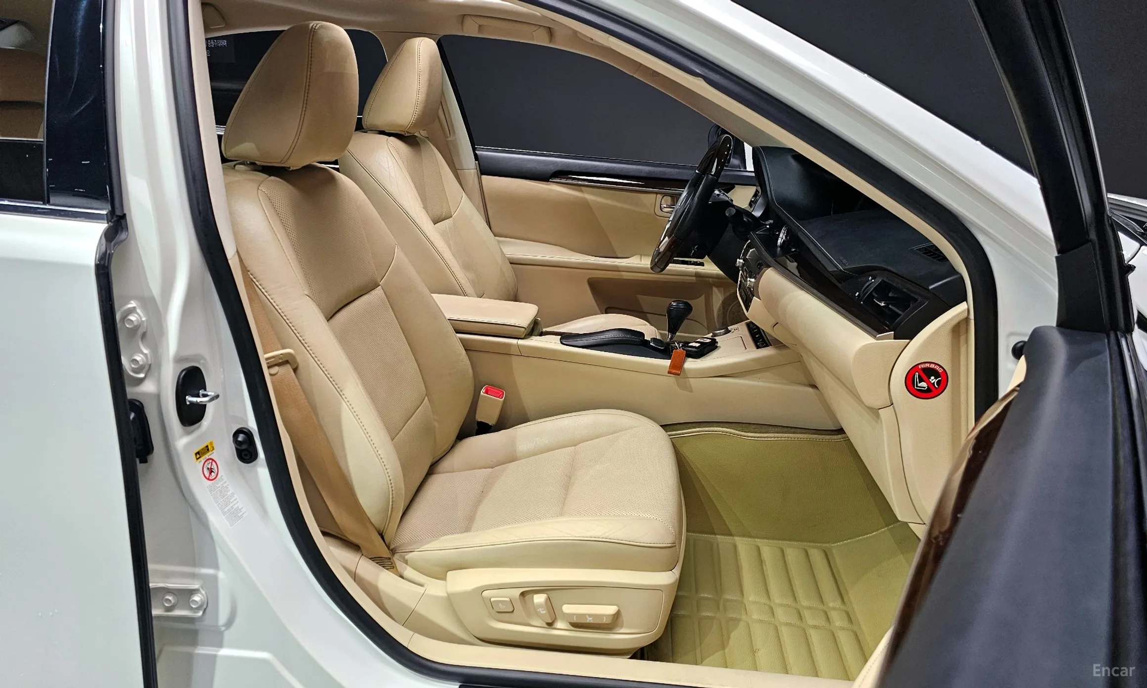 Lexus New ES350 превью 10