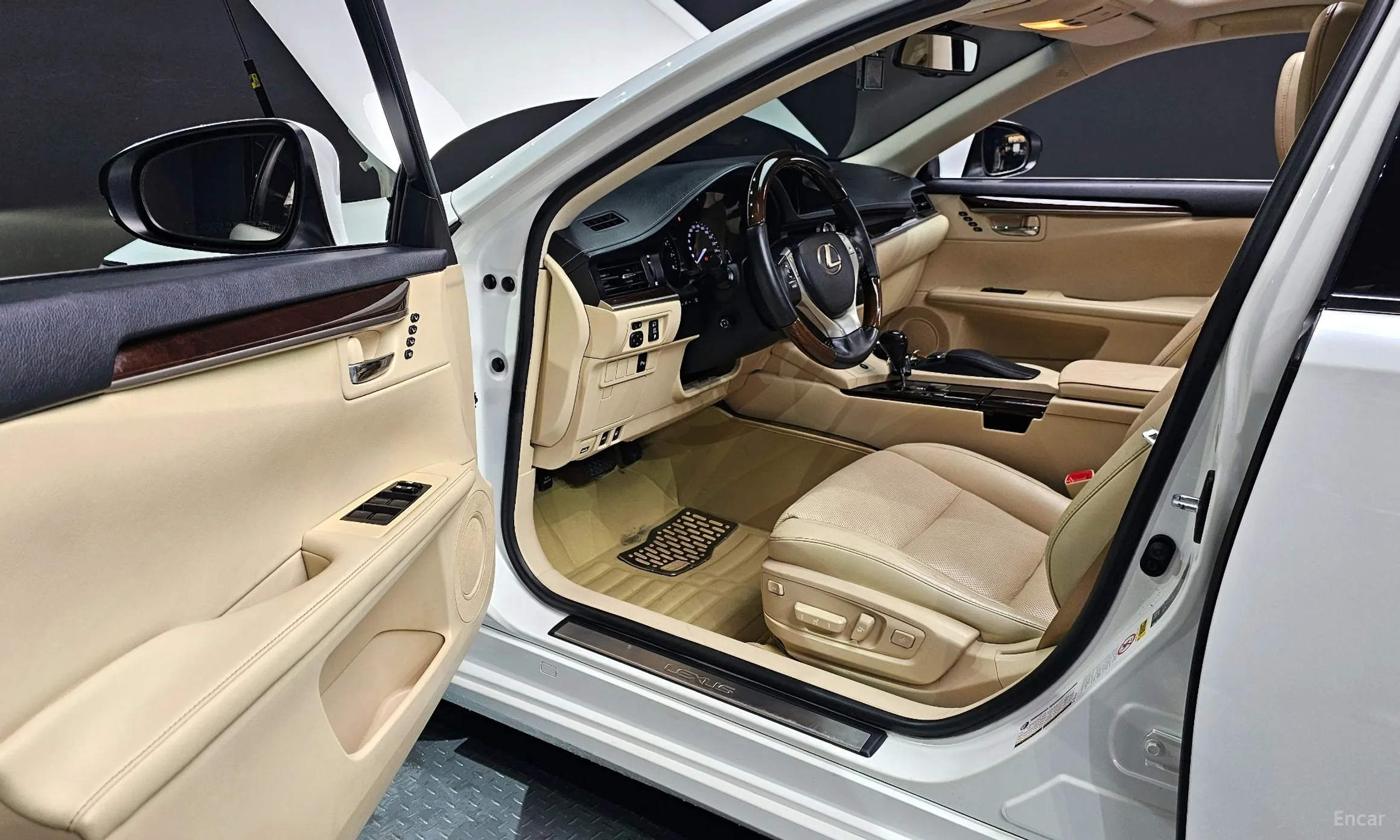 Lexus New ES350 превью 11