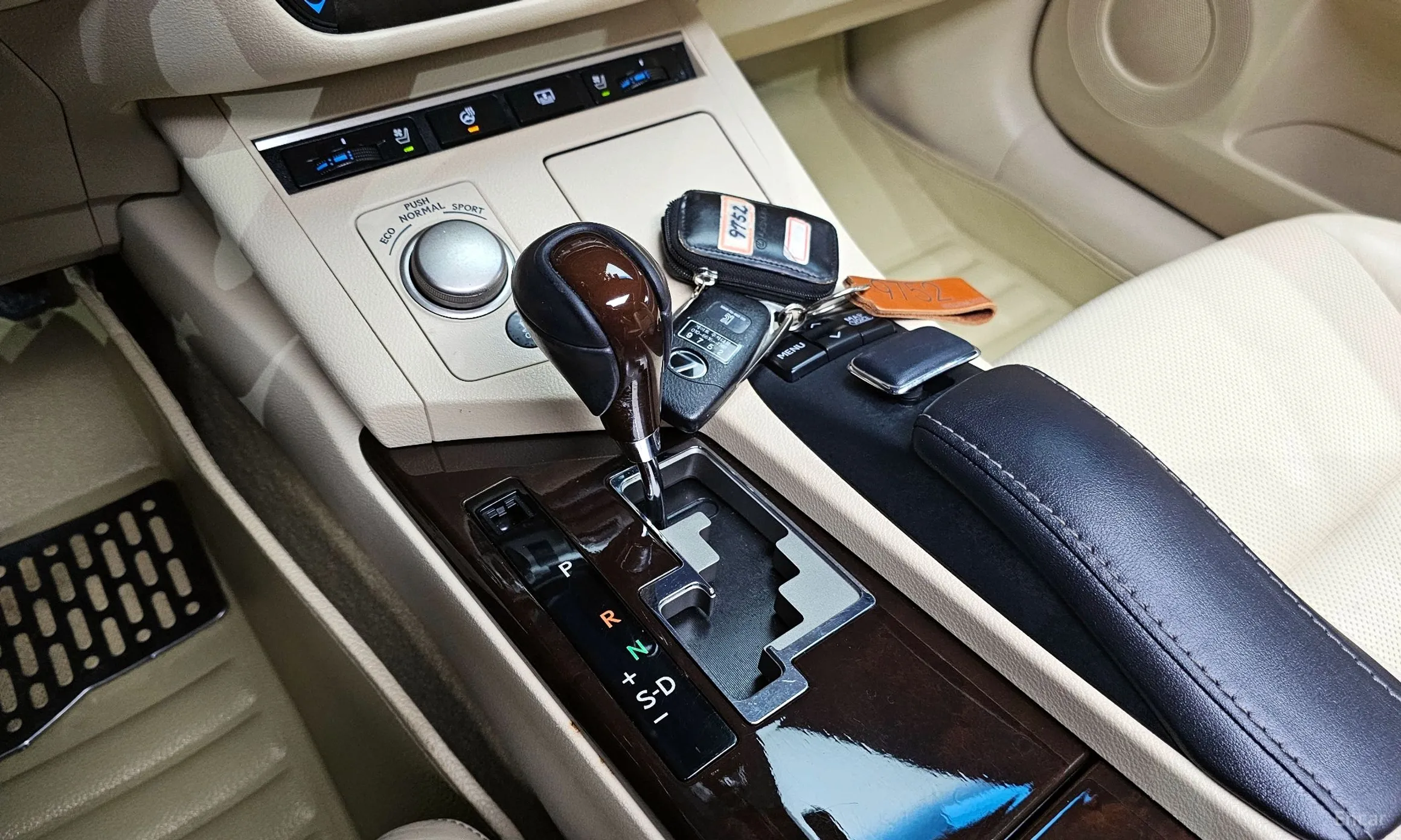 Lexus New ES350 превью 9