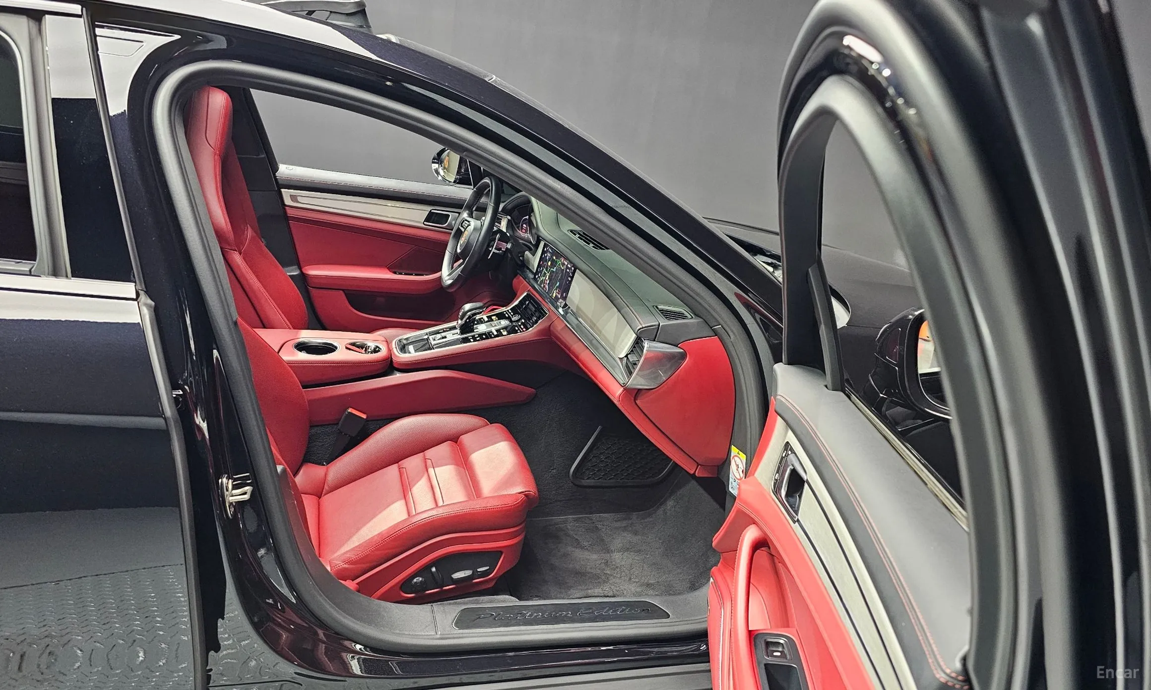 Porsche Panamera (971) превью 16