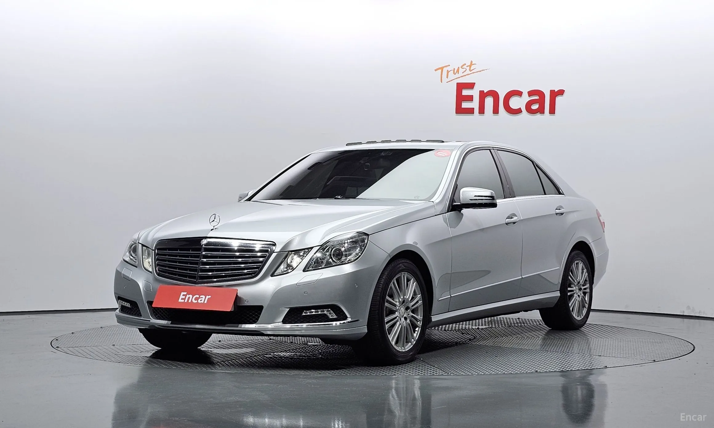 Mercedes Benz E-Class W212