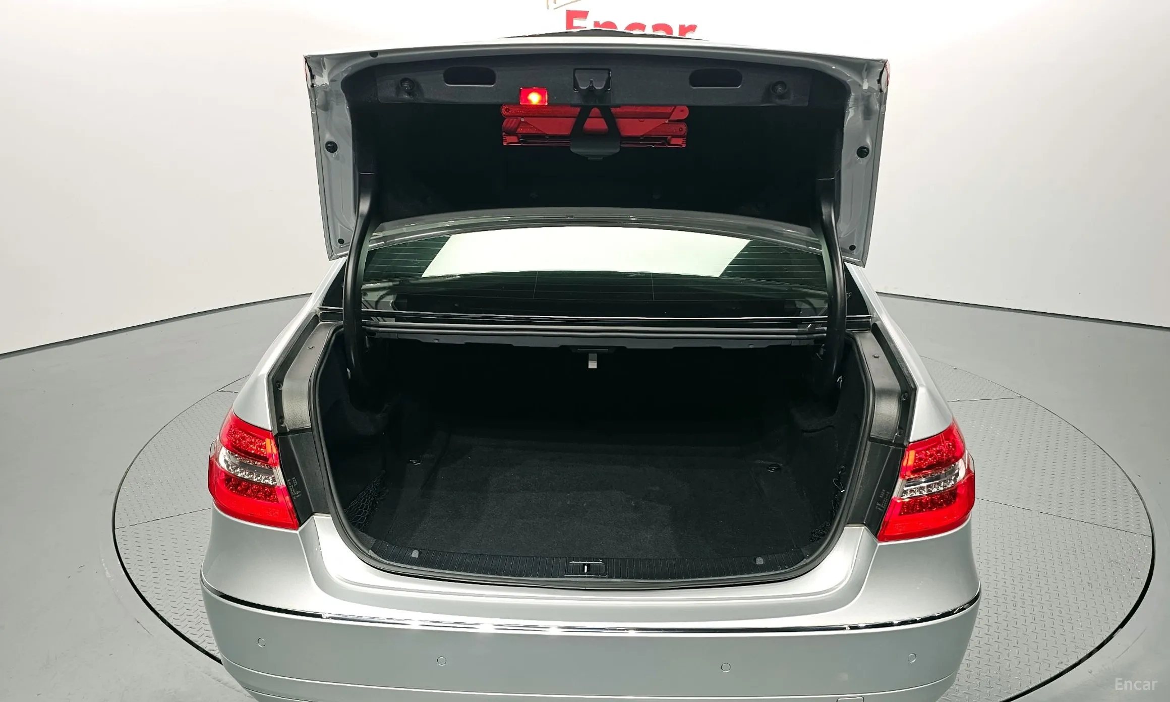 Mercedes Benz E-Class W212 превью 20