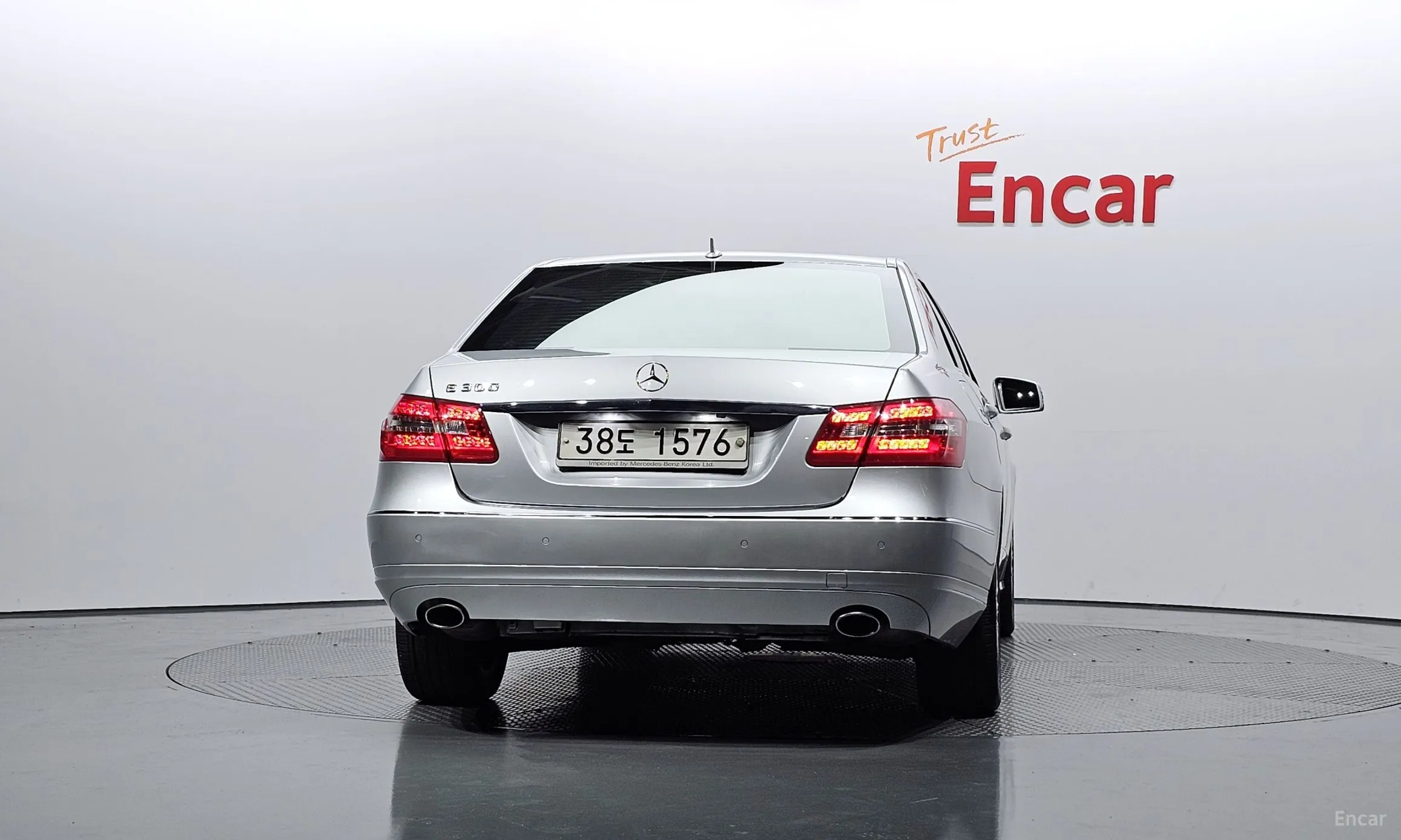 Mercedes Benz E-Class W212 превью 4