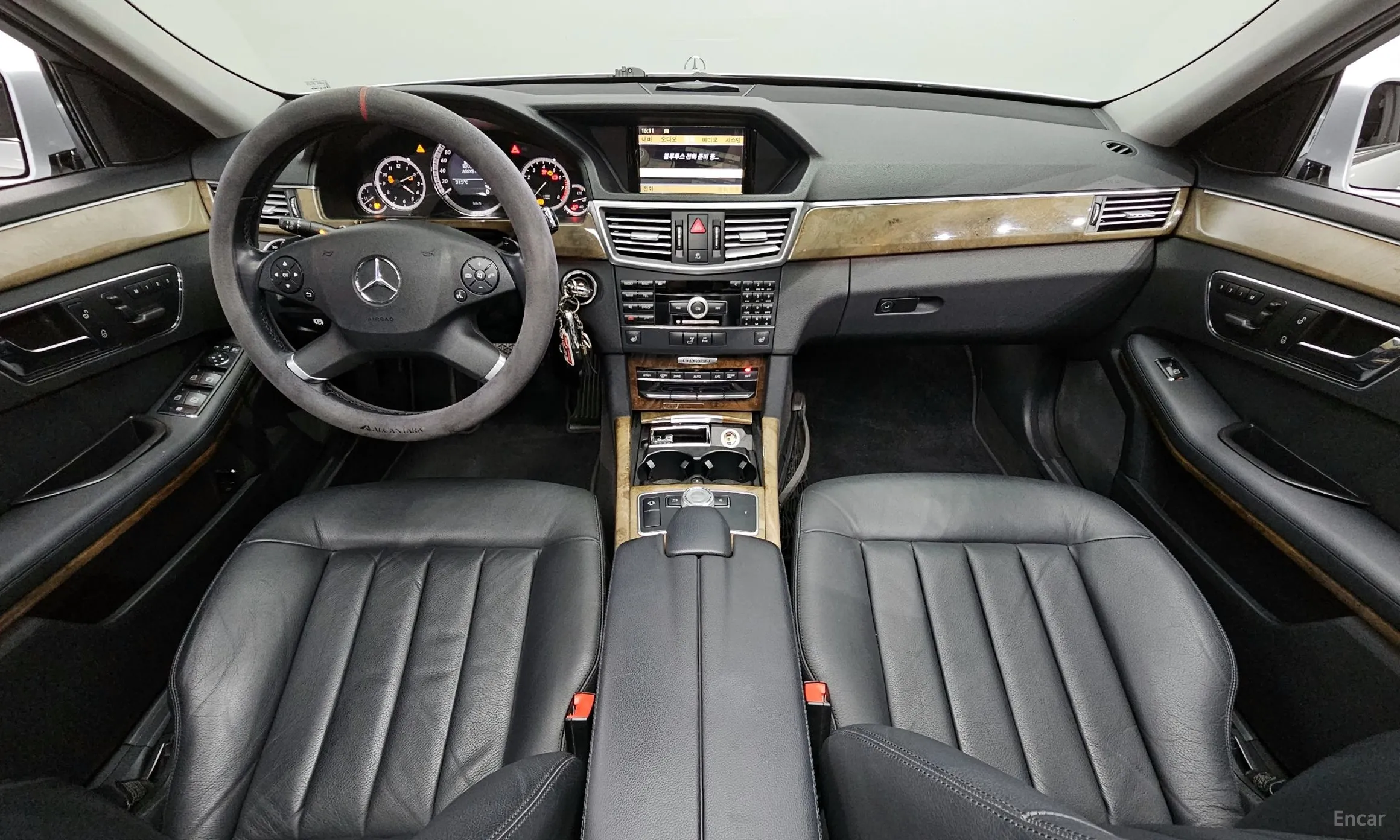 Mercedes Benz E-Class W212 превью 7