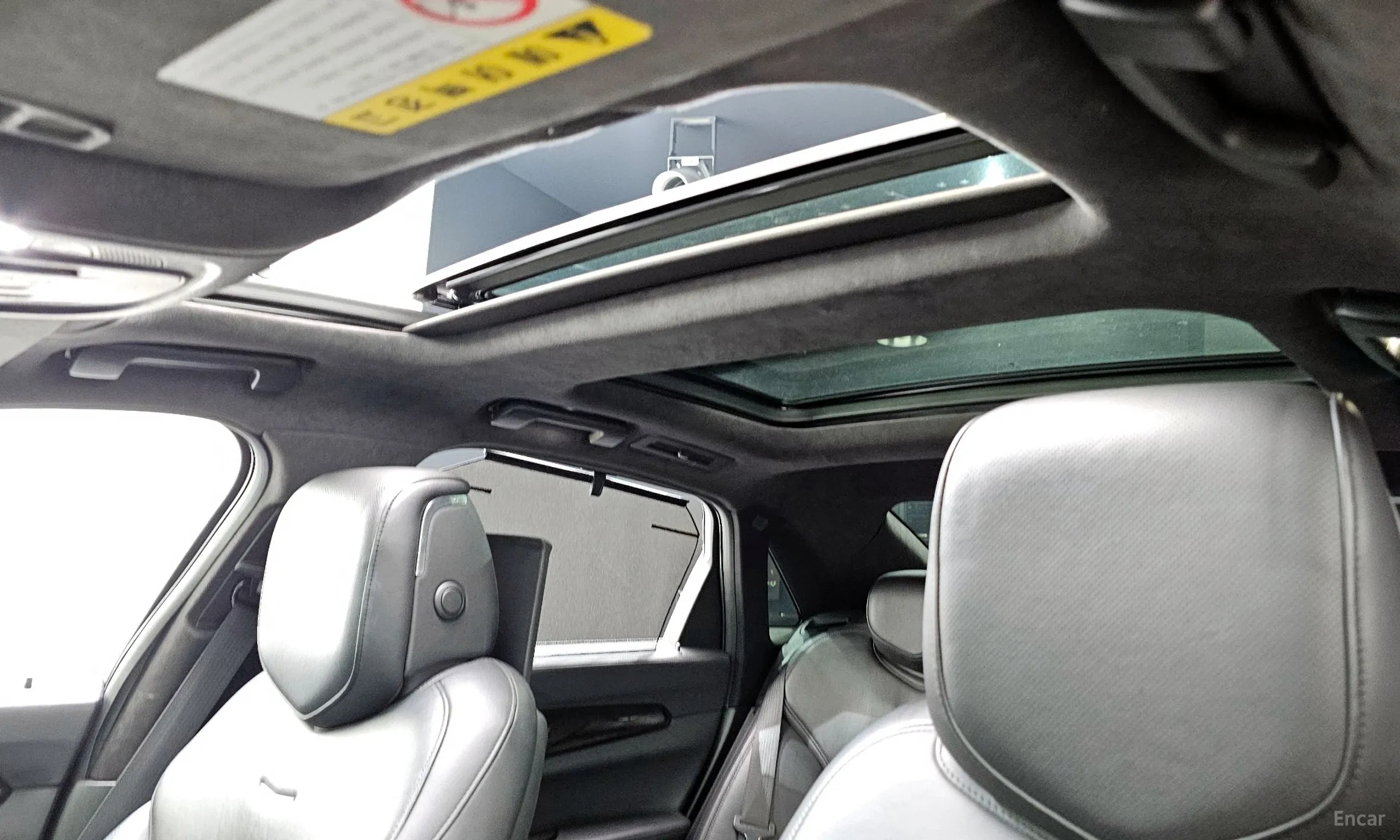 Cadillac CT6 превью 18
