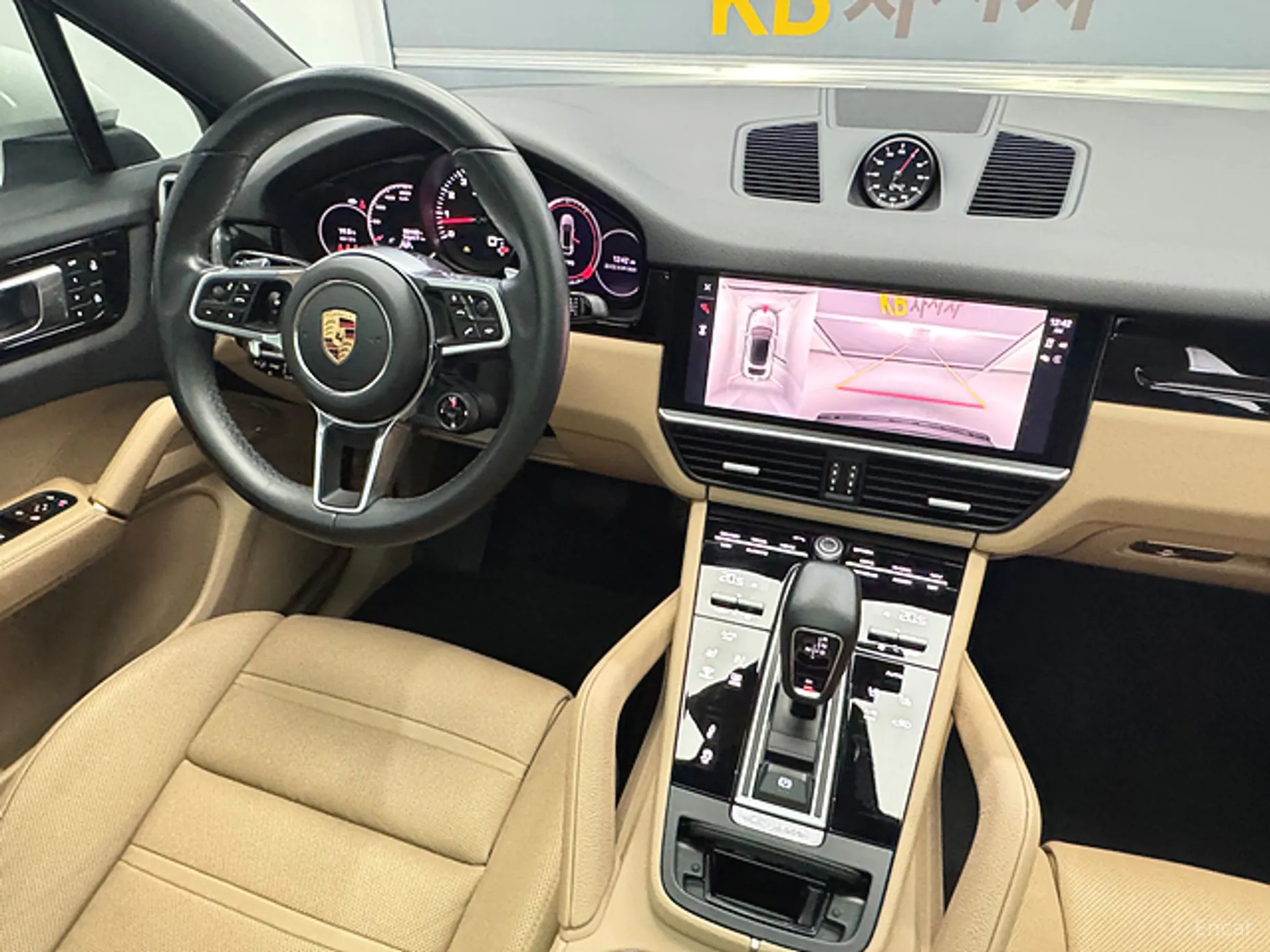 Porsche Cayenne (PO536) превью 12