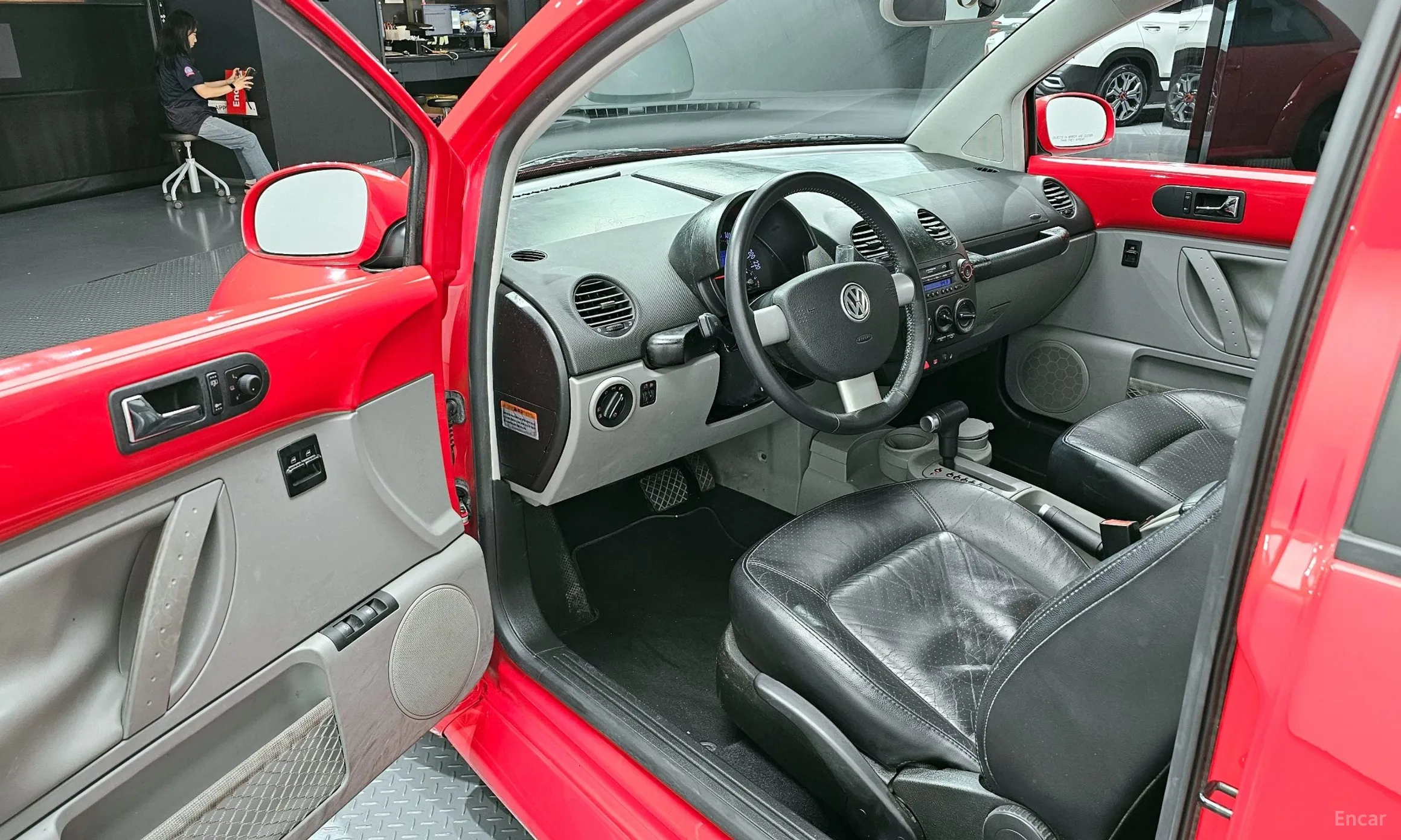Volkswagen New Beetle превью 11