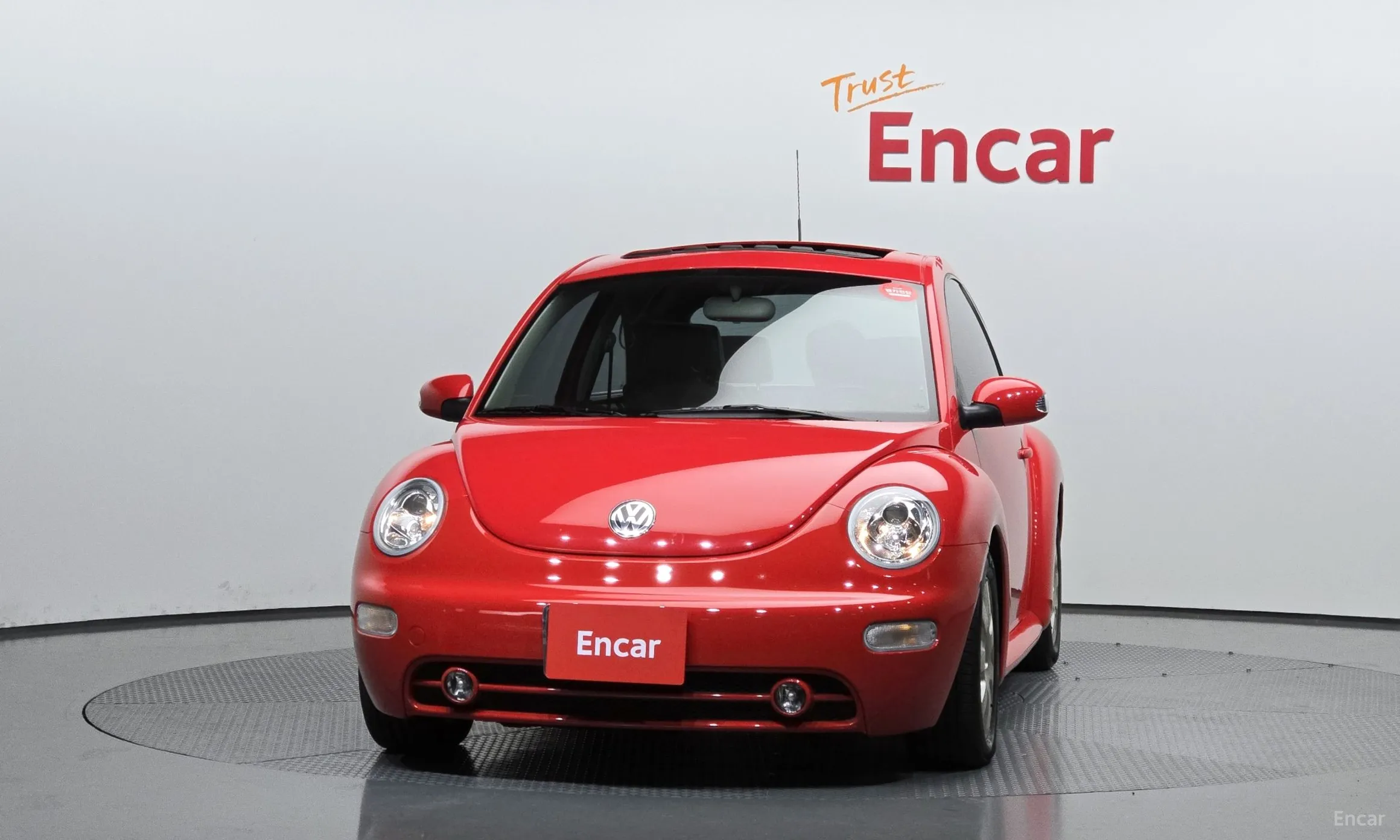 Volkswagen New Beetle превью 3