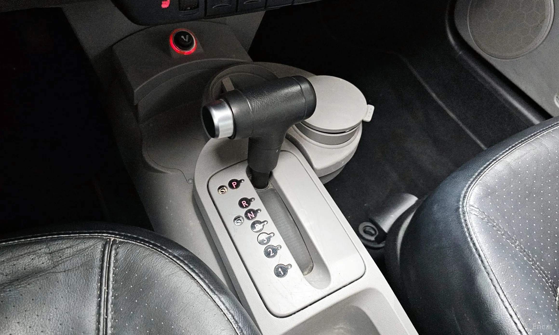 Volkswagen New Beetle превью 9