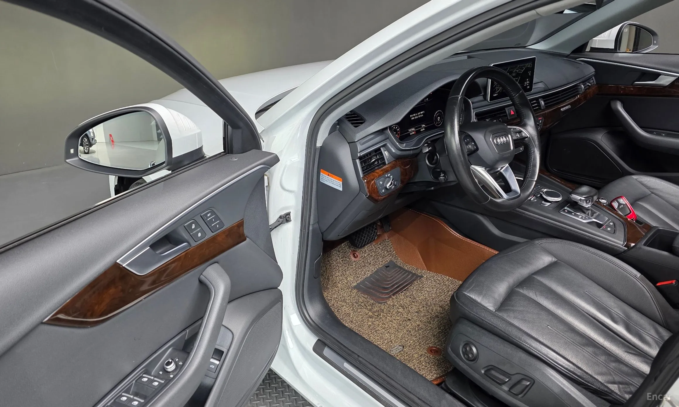 Audi A4 (B9) превью 12