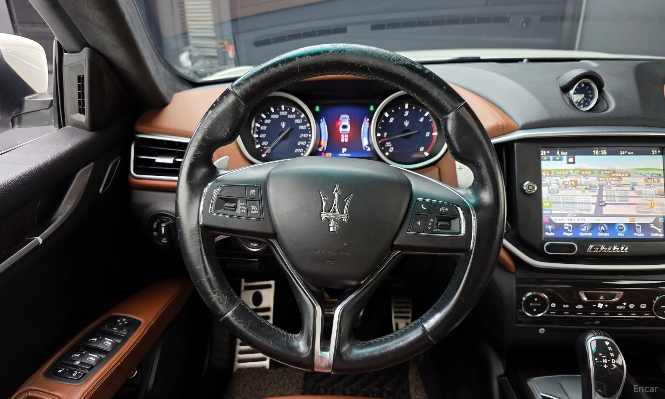 Maserati Ghibli превью 13