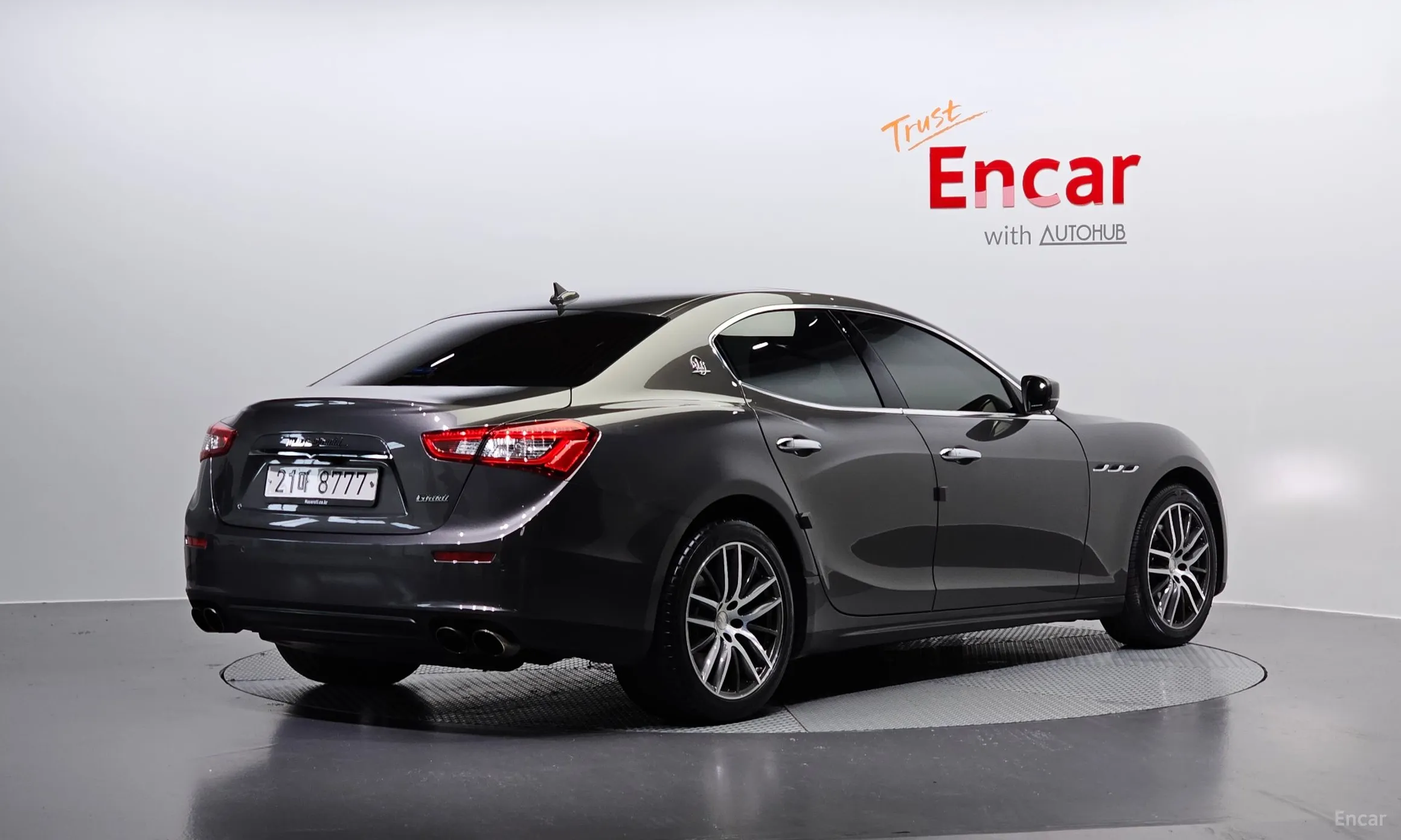 Maserati Ghibli превью 2