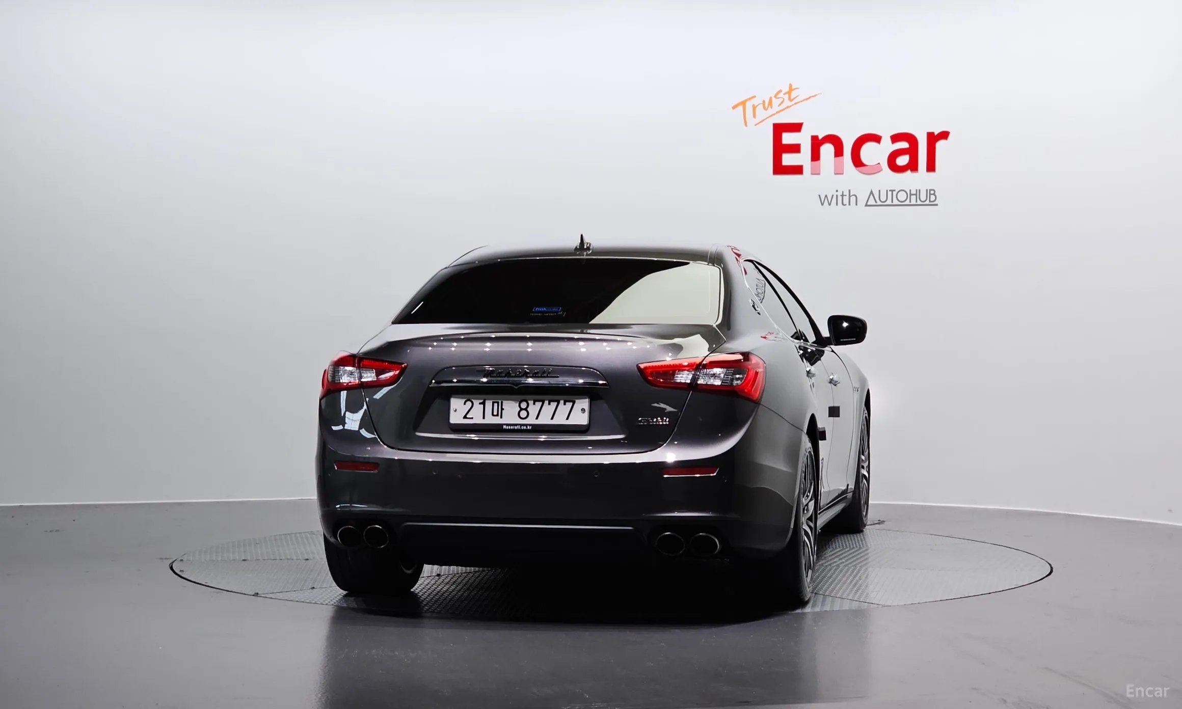 Maserati Ghibli превью 4