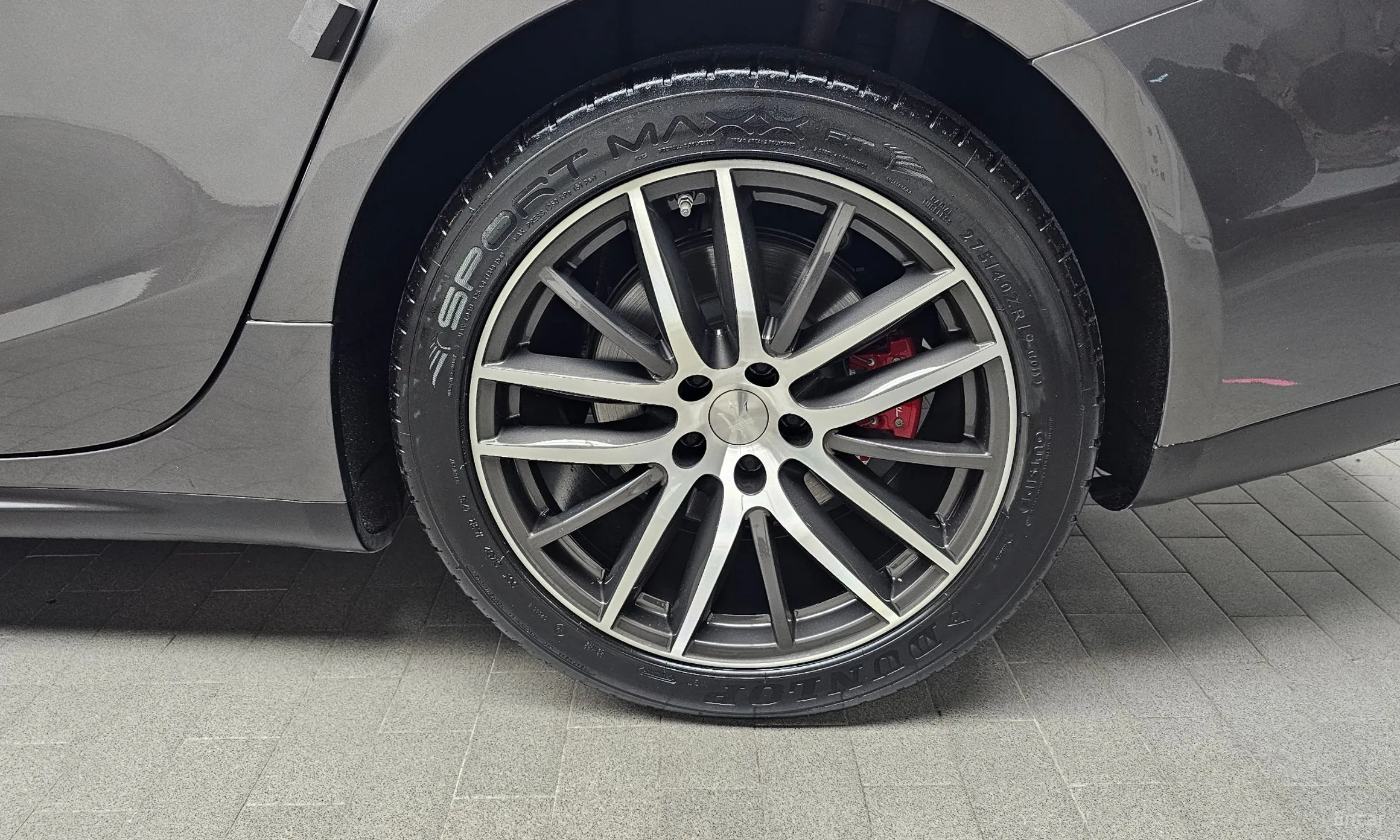 Maserati Ghibli превью 5