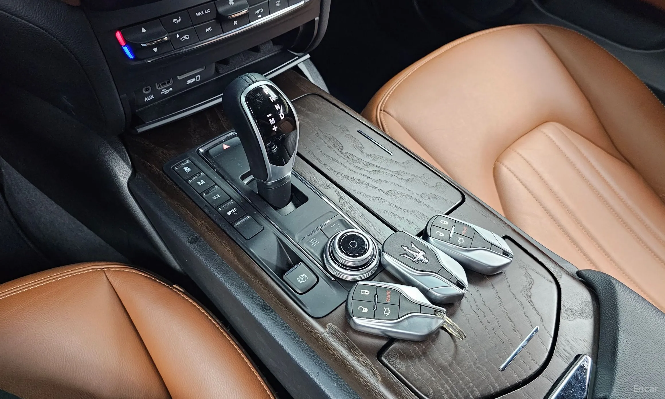 Maserati Ghibli превью 9