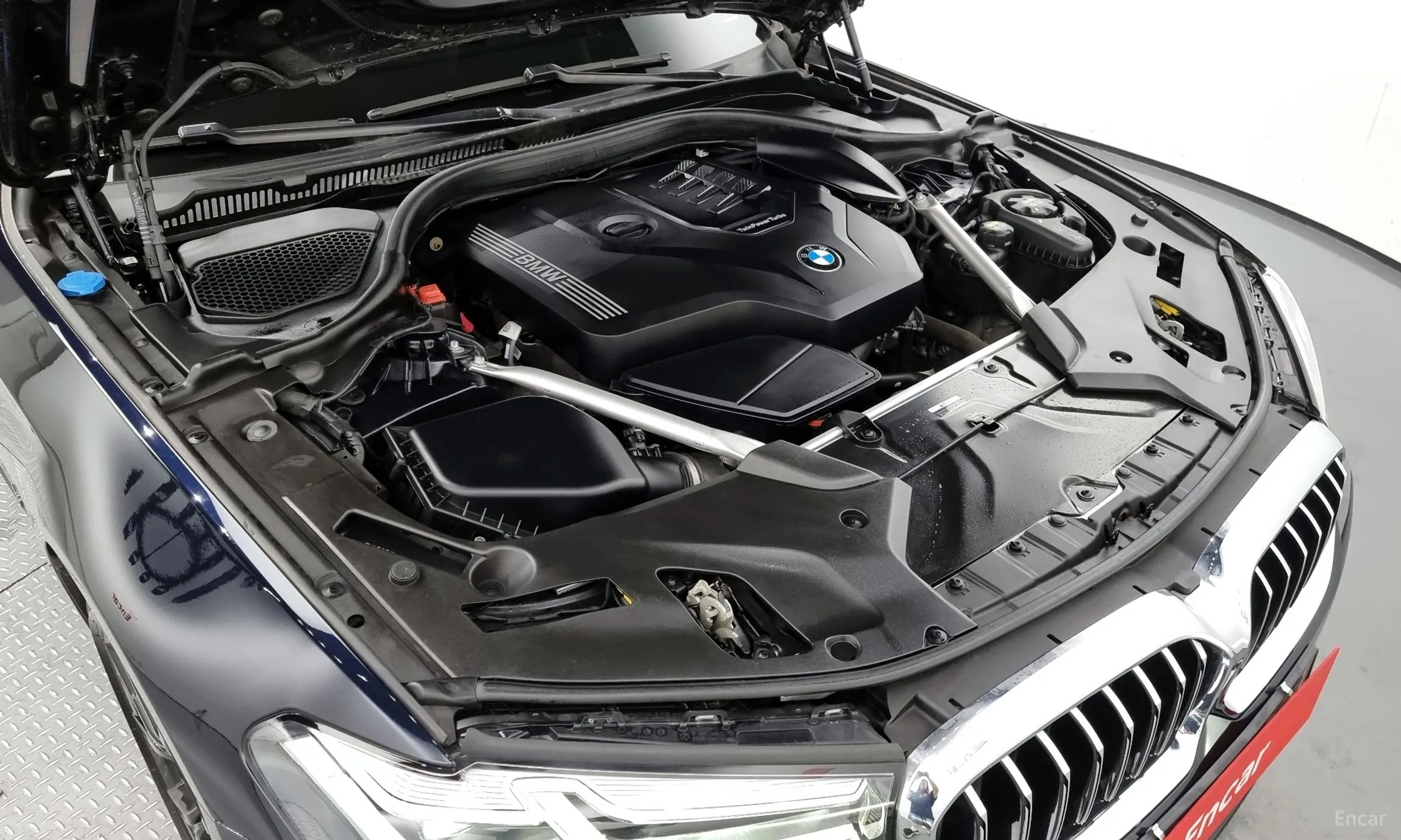 BMW 5 Series (G30) превью 6