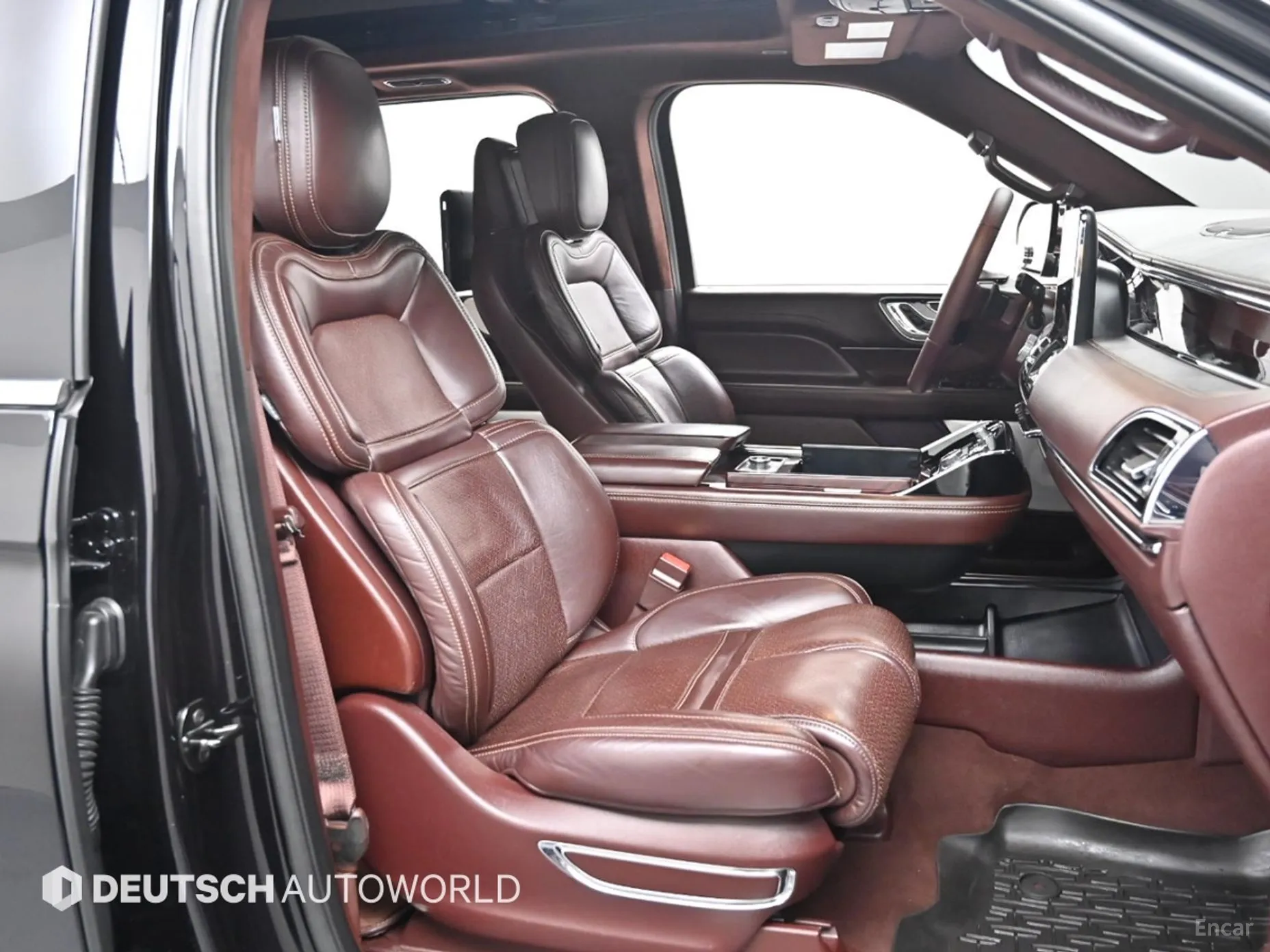 Lincoln Navigator 4th generation превью 10