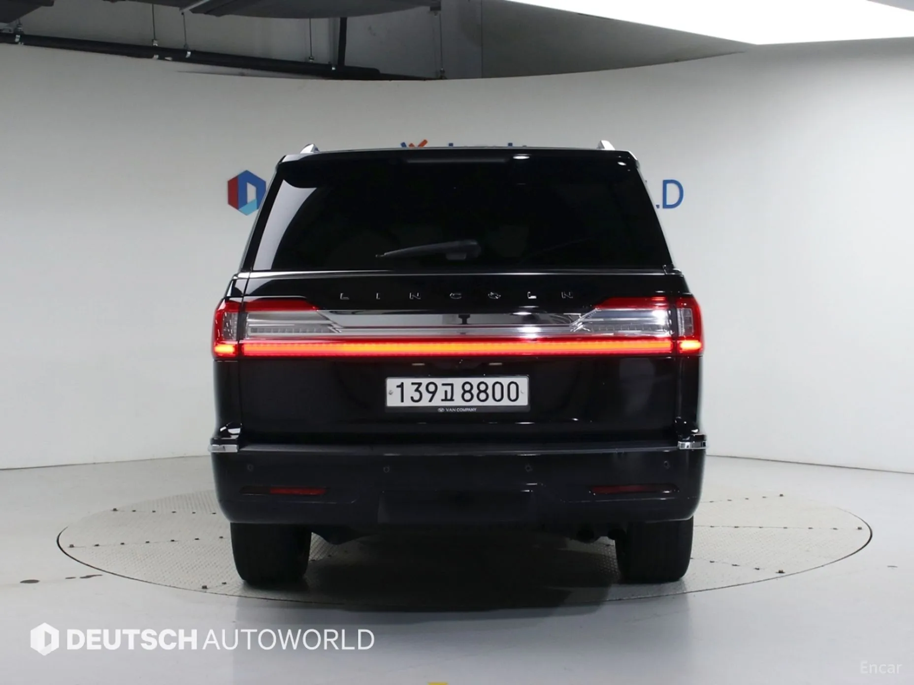 Lincoln Navigator 4th generation превью 4