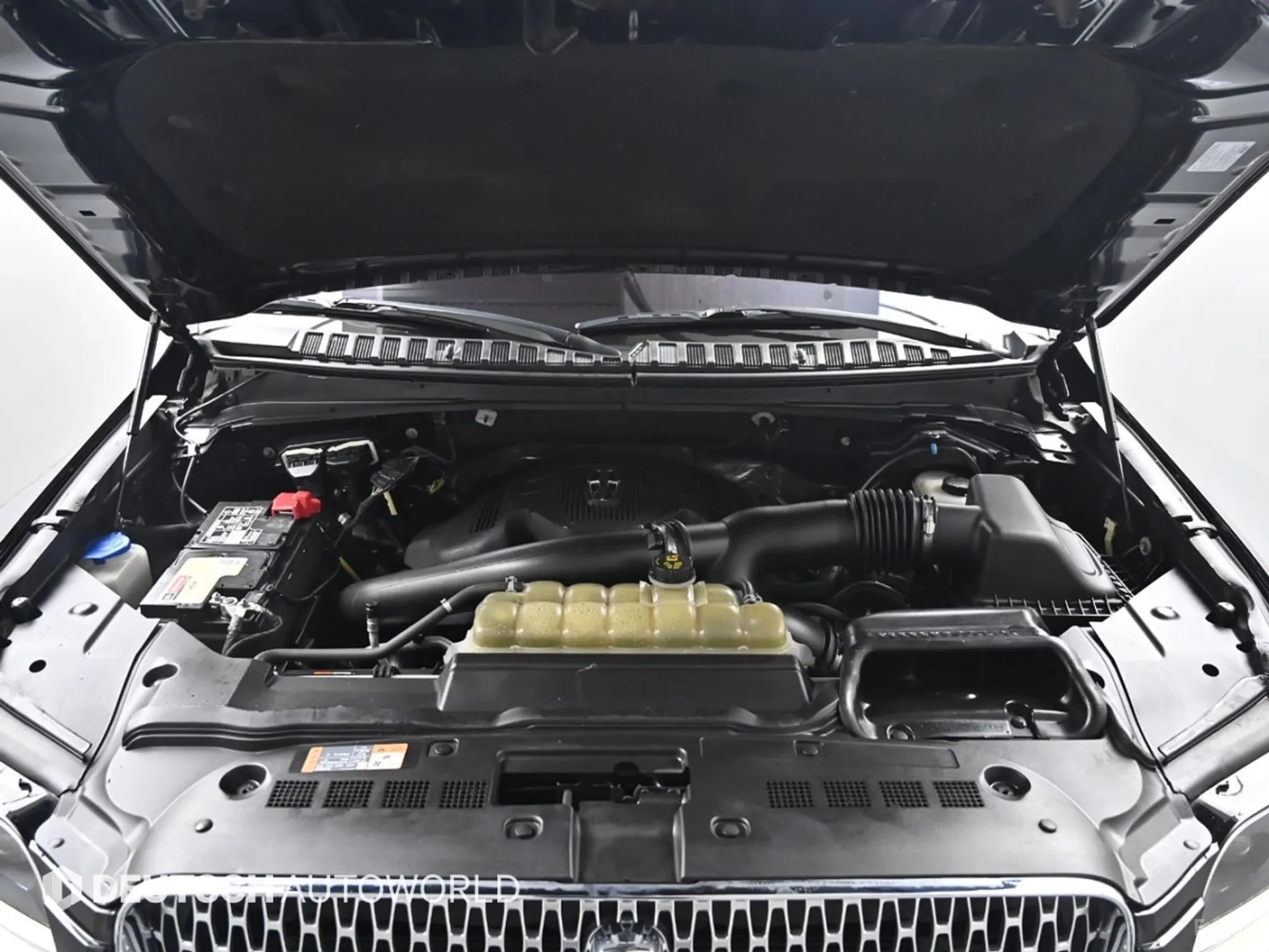 Lincoln Navigator 4th generation превью 6
