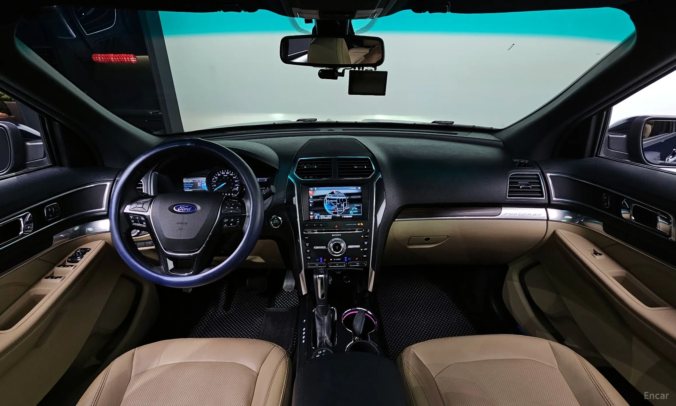 Ford Explorer превью 7