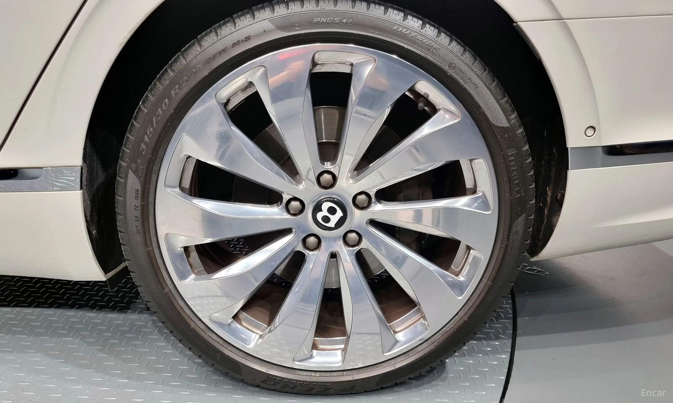 Bentley Flying Spur 3rd Generation превью 5
