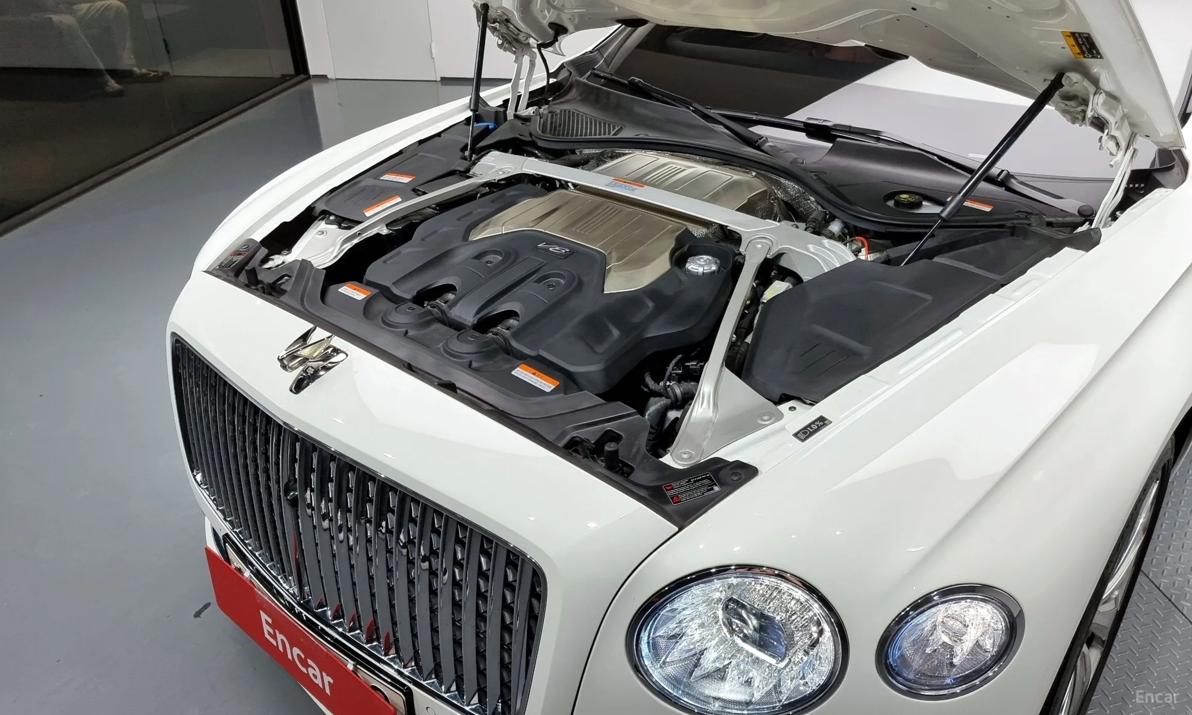 Bentley Flying Spur 3rd Generation превью 6