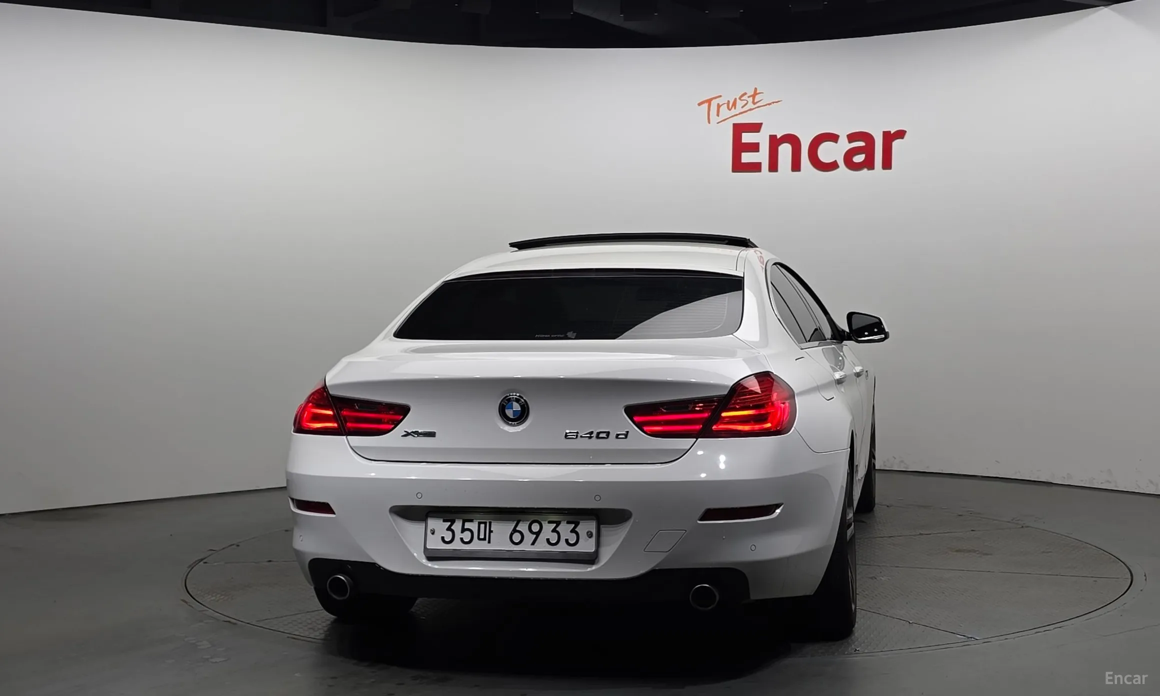 BMW 6 Series (F12) превью 4