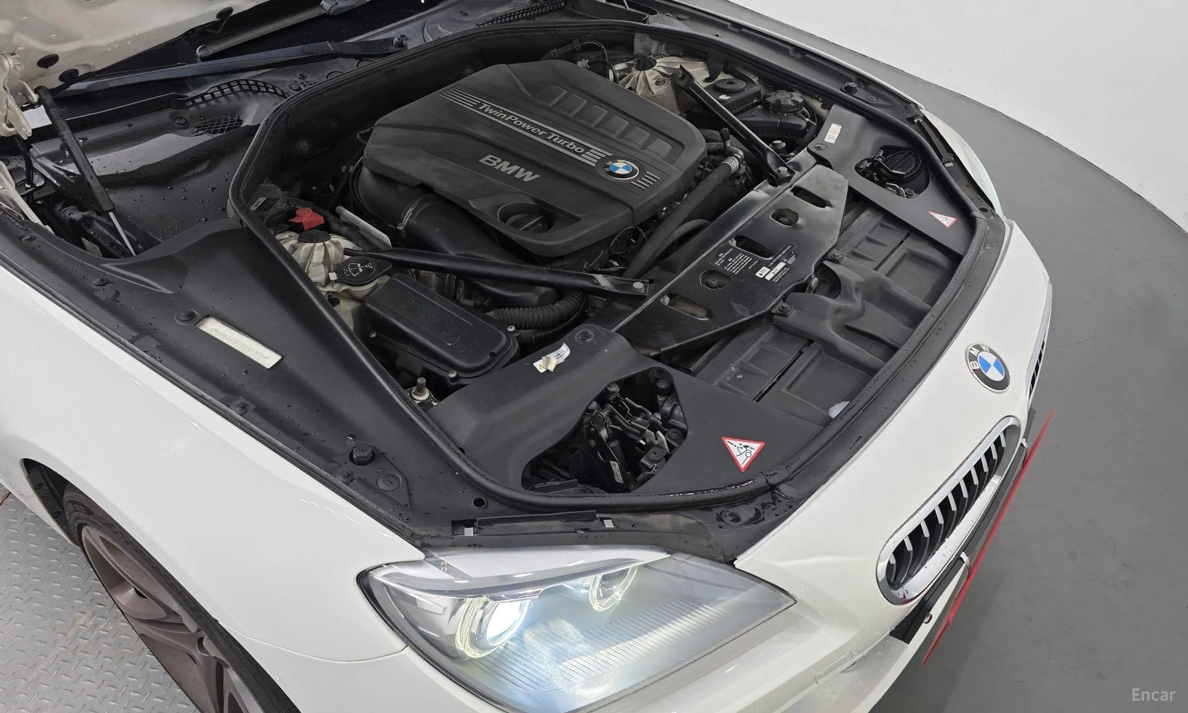 BMW 6 Series (F12) превью 6