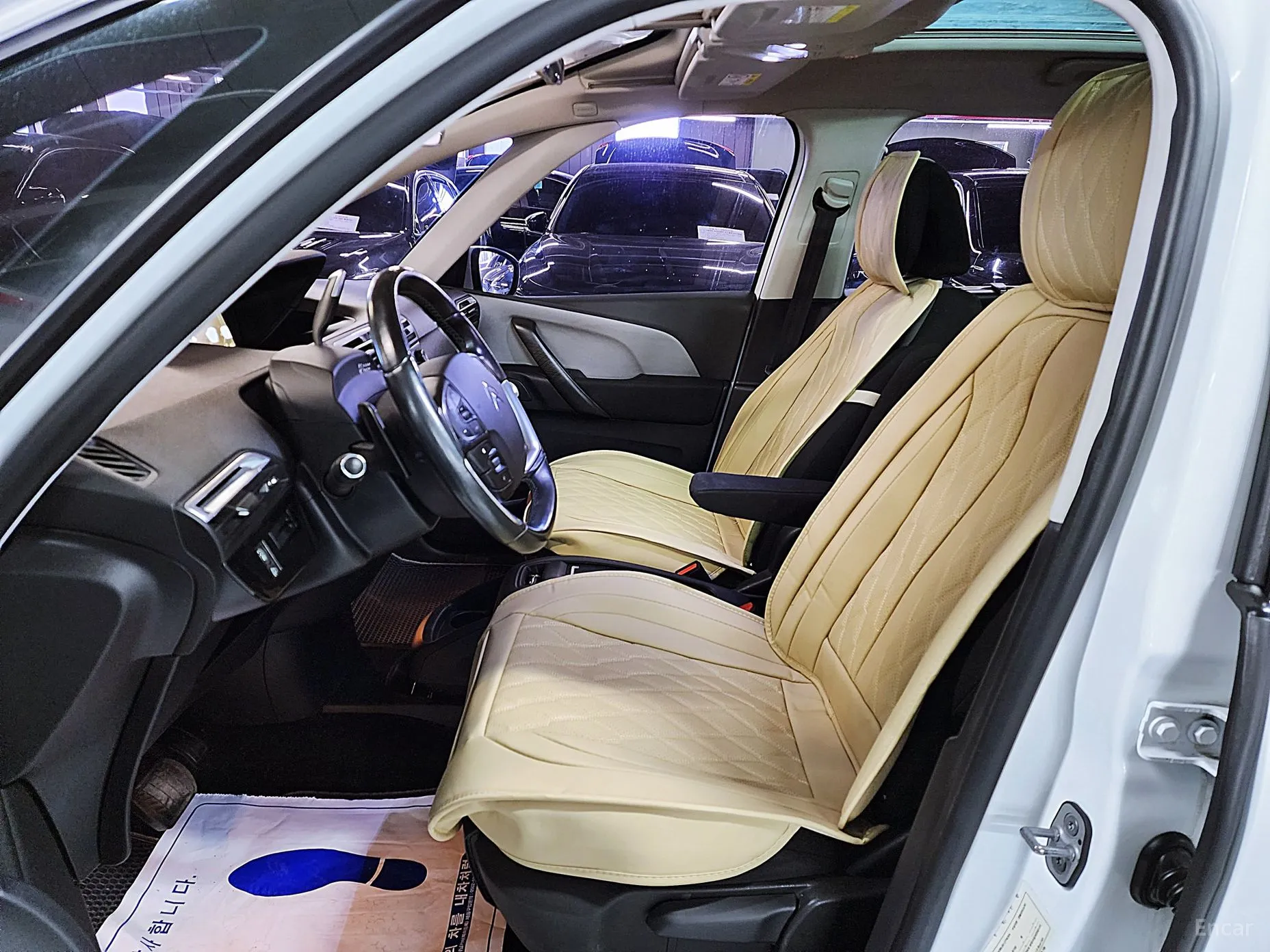 Citroën/DS Grand C4 Picasso превью 9