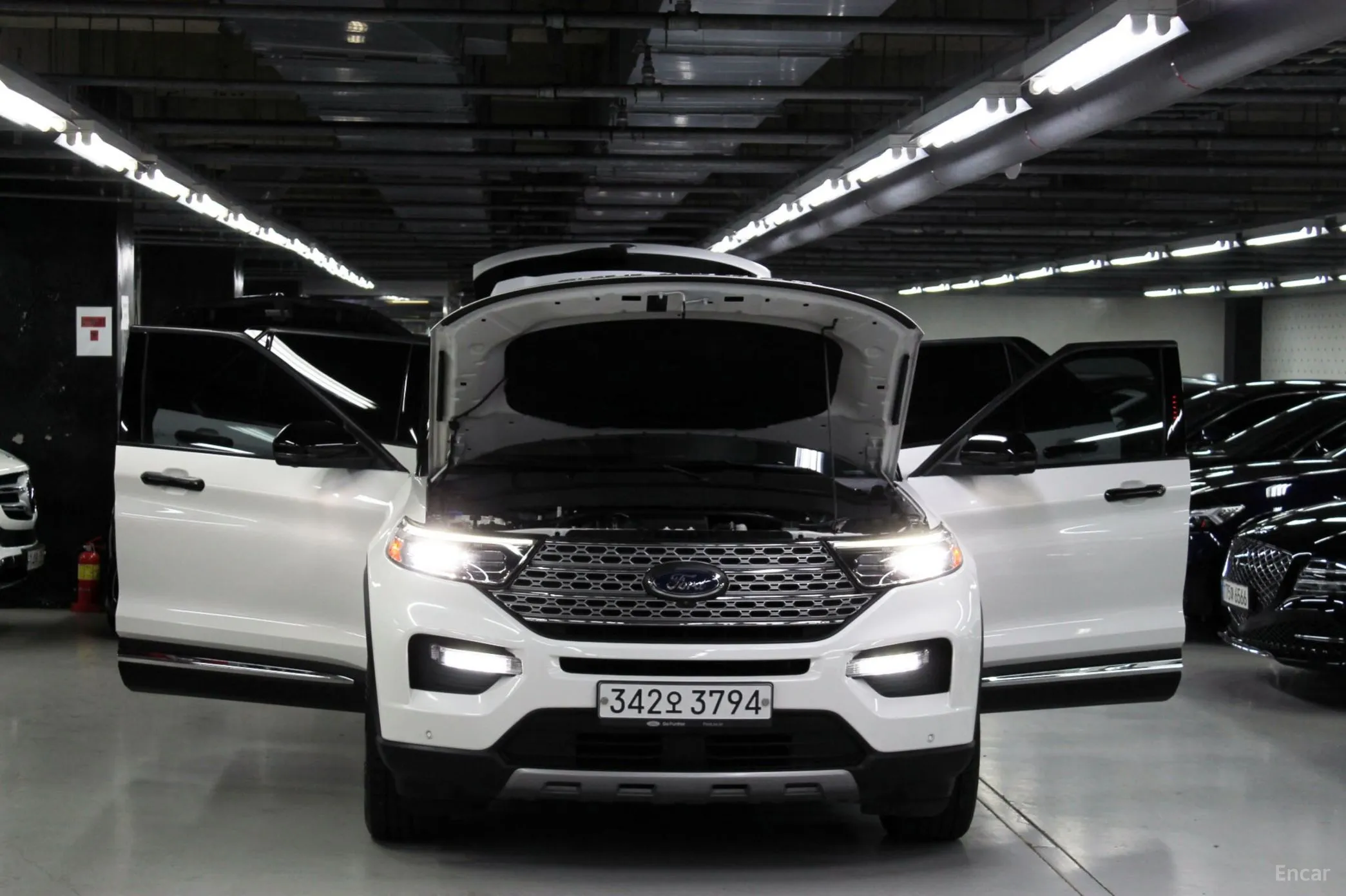 Ford Explorer 6th Generation превью 17