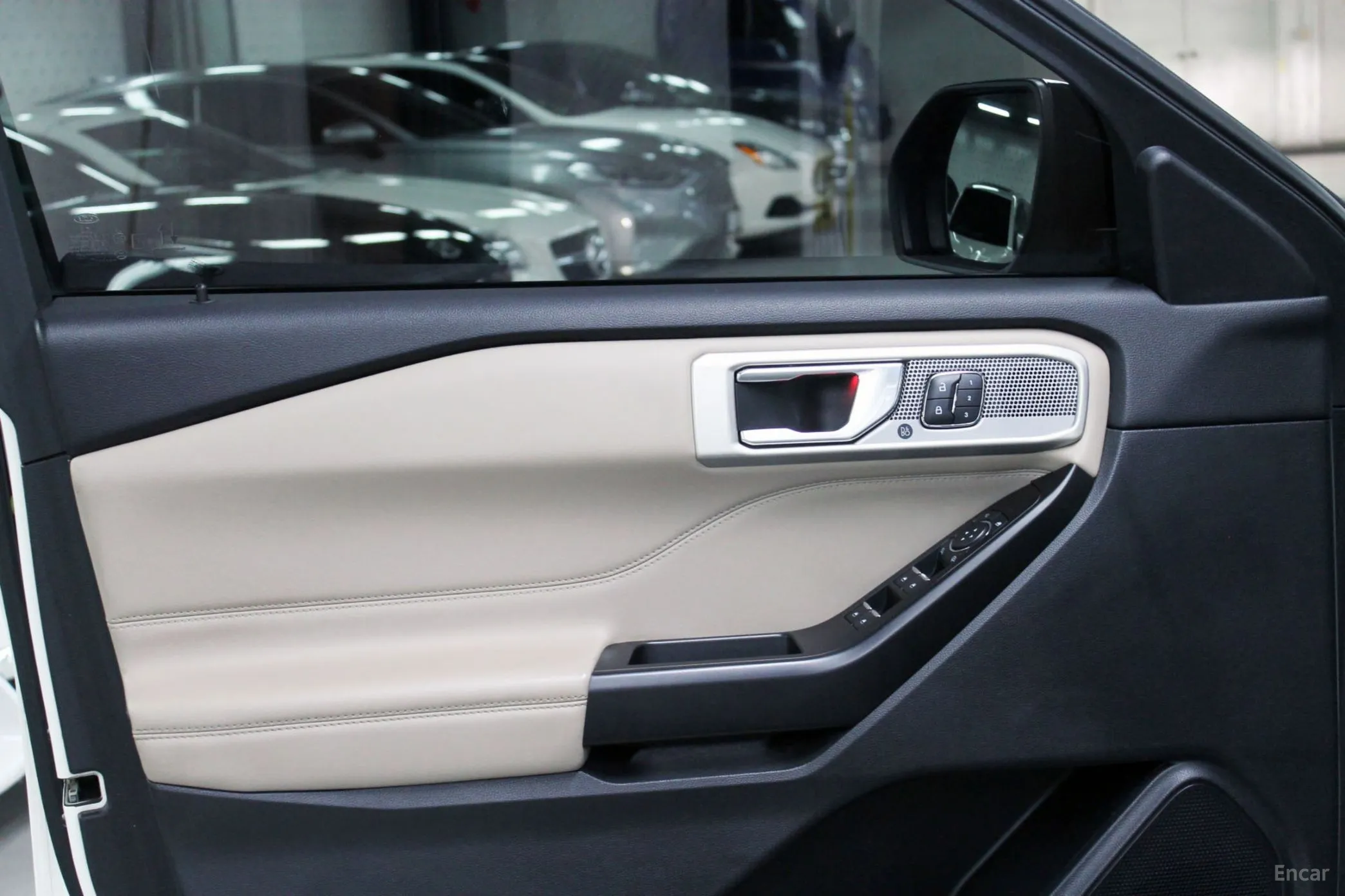 Ford Explorer 6th Generation превью 7
