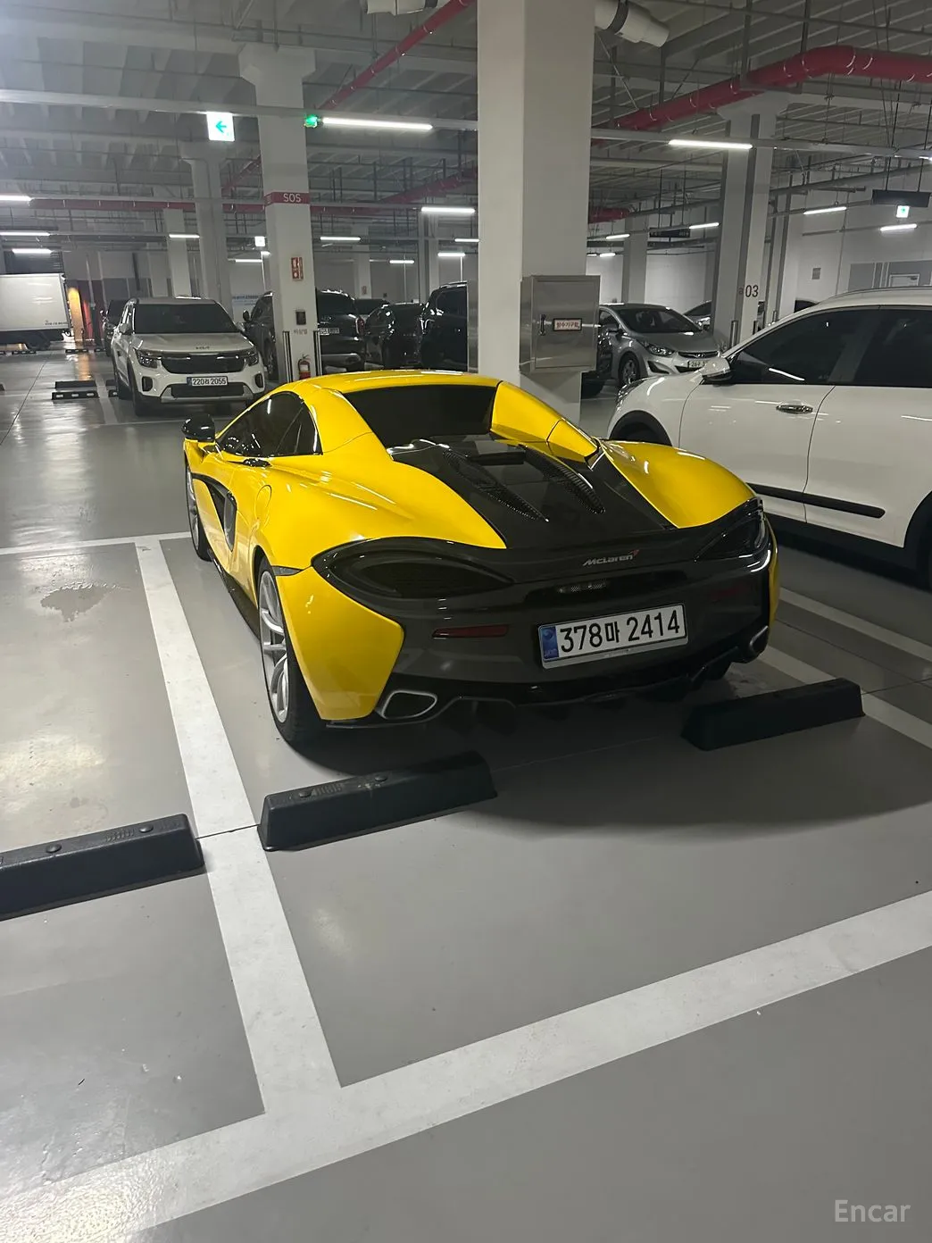 McLaren 570S превью 10