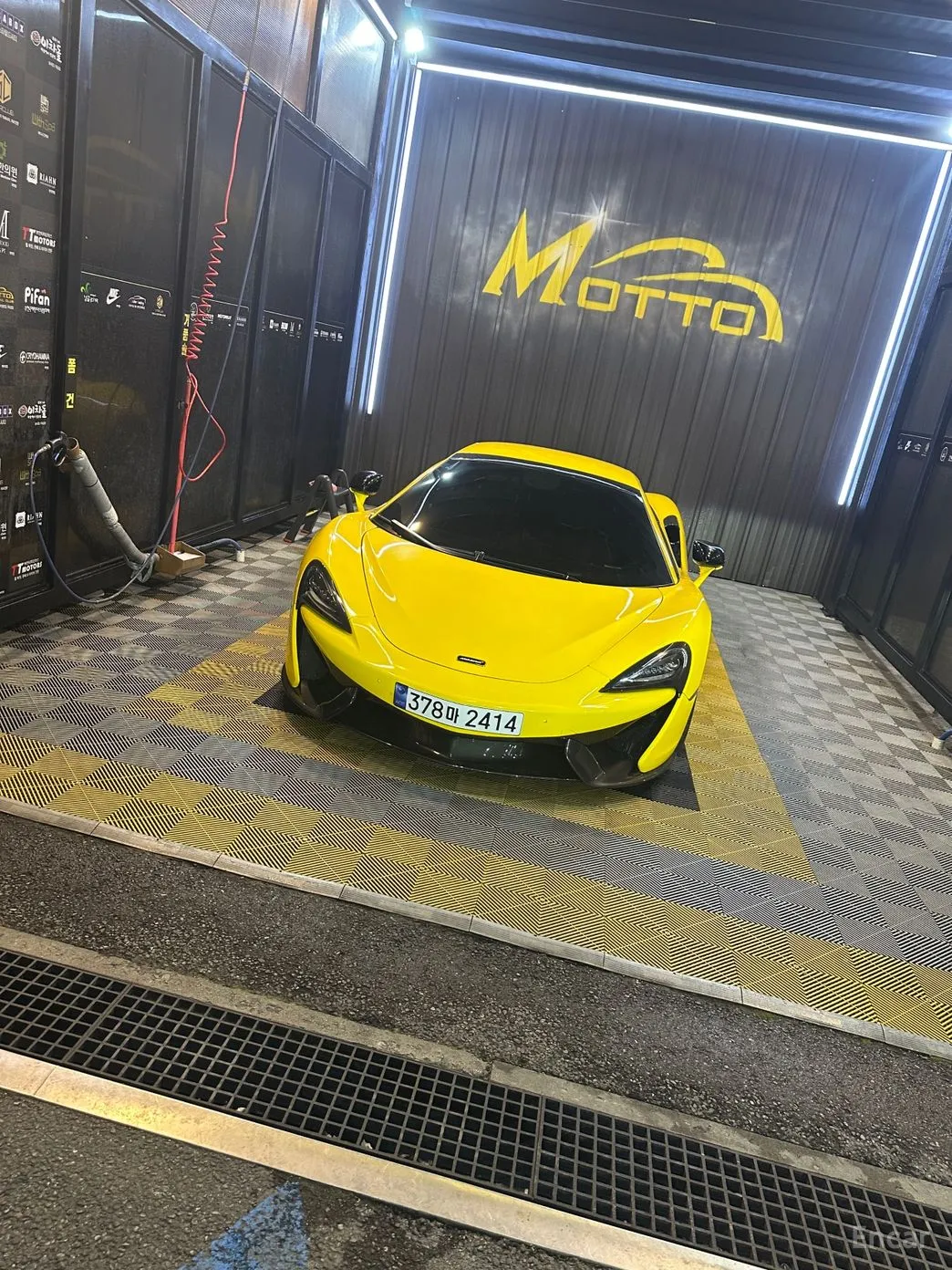 McLaren 570S превью 7