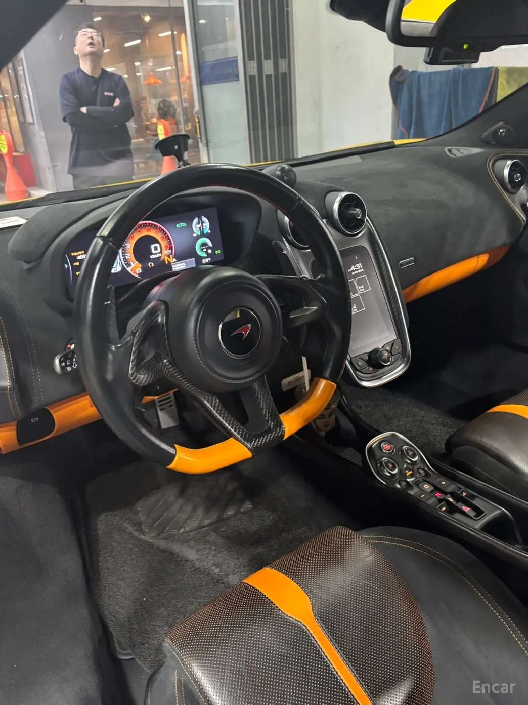 McLaren 570S превью 9