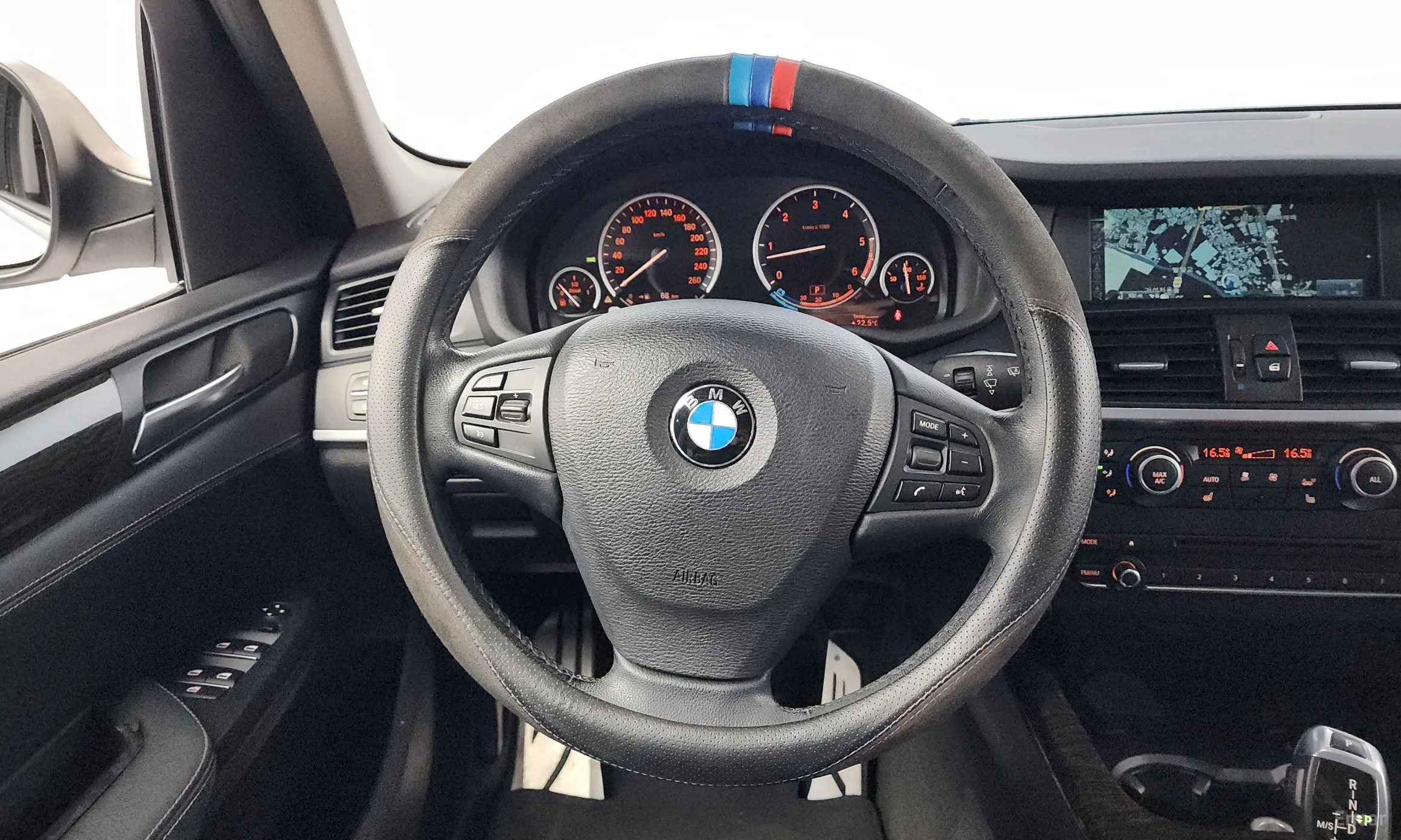 BMW X3 (F25) превью 13