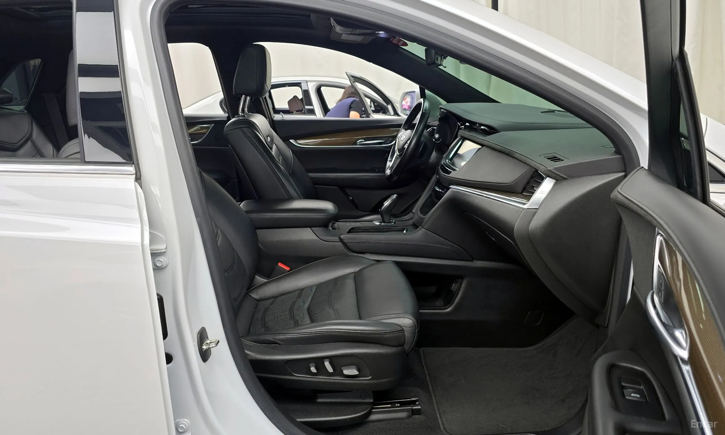 Cadillac XT5 превью 11