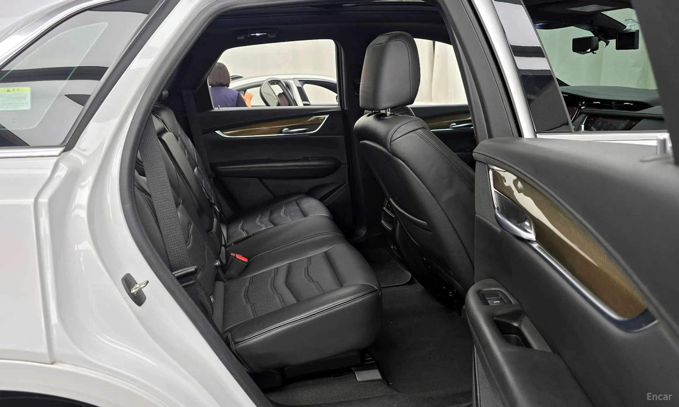 Cadillac XT5 превью 12