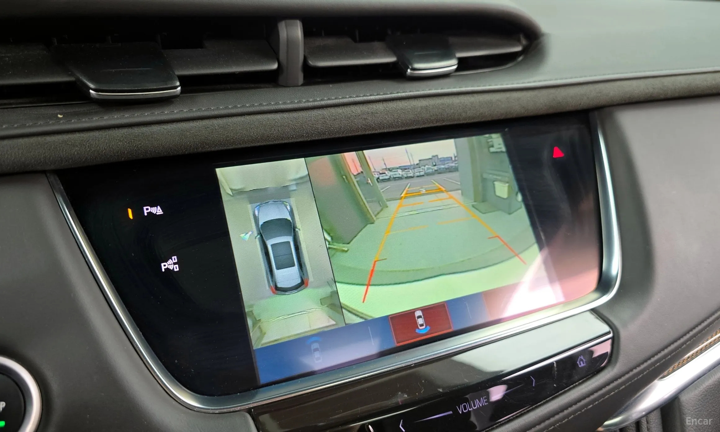 Cadillac XT5 превью 16
