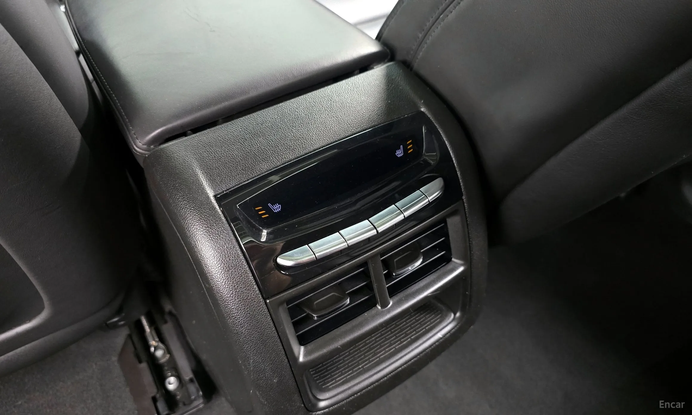 Cadillac XT5 превью 19