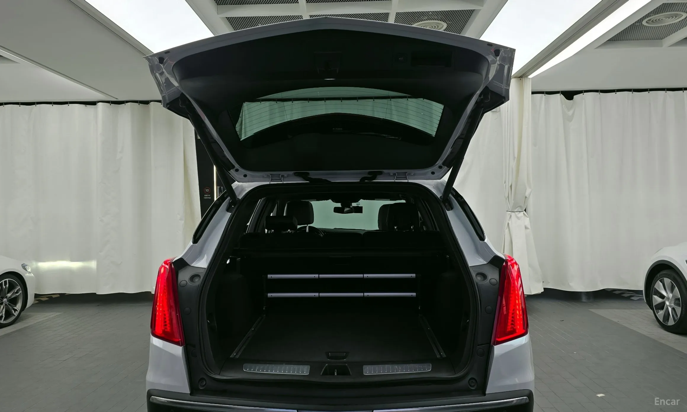 Cadillac XT5 превью 20