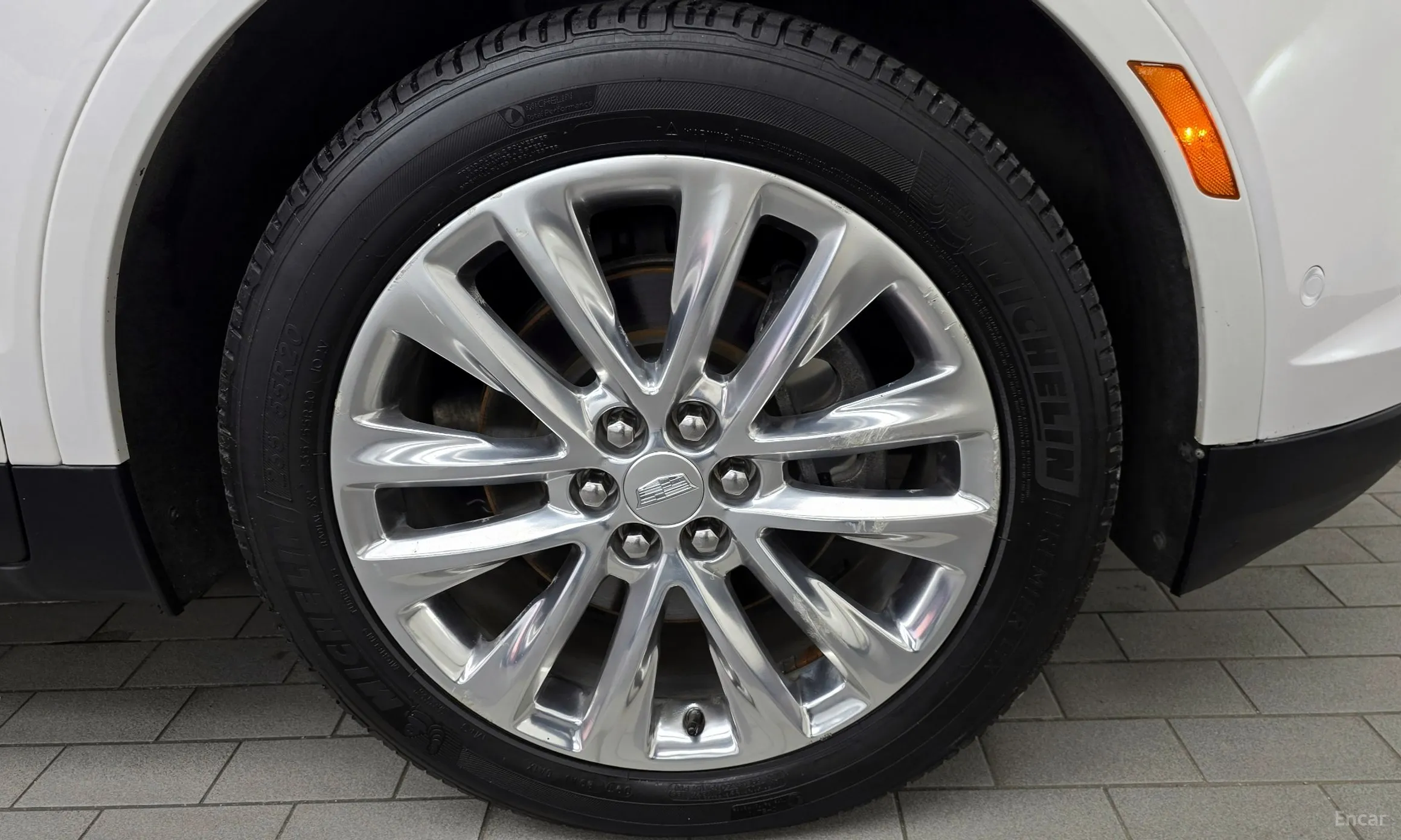 Cadillac XT5 превью 5