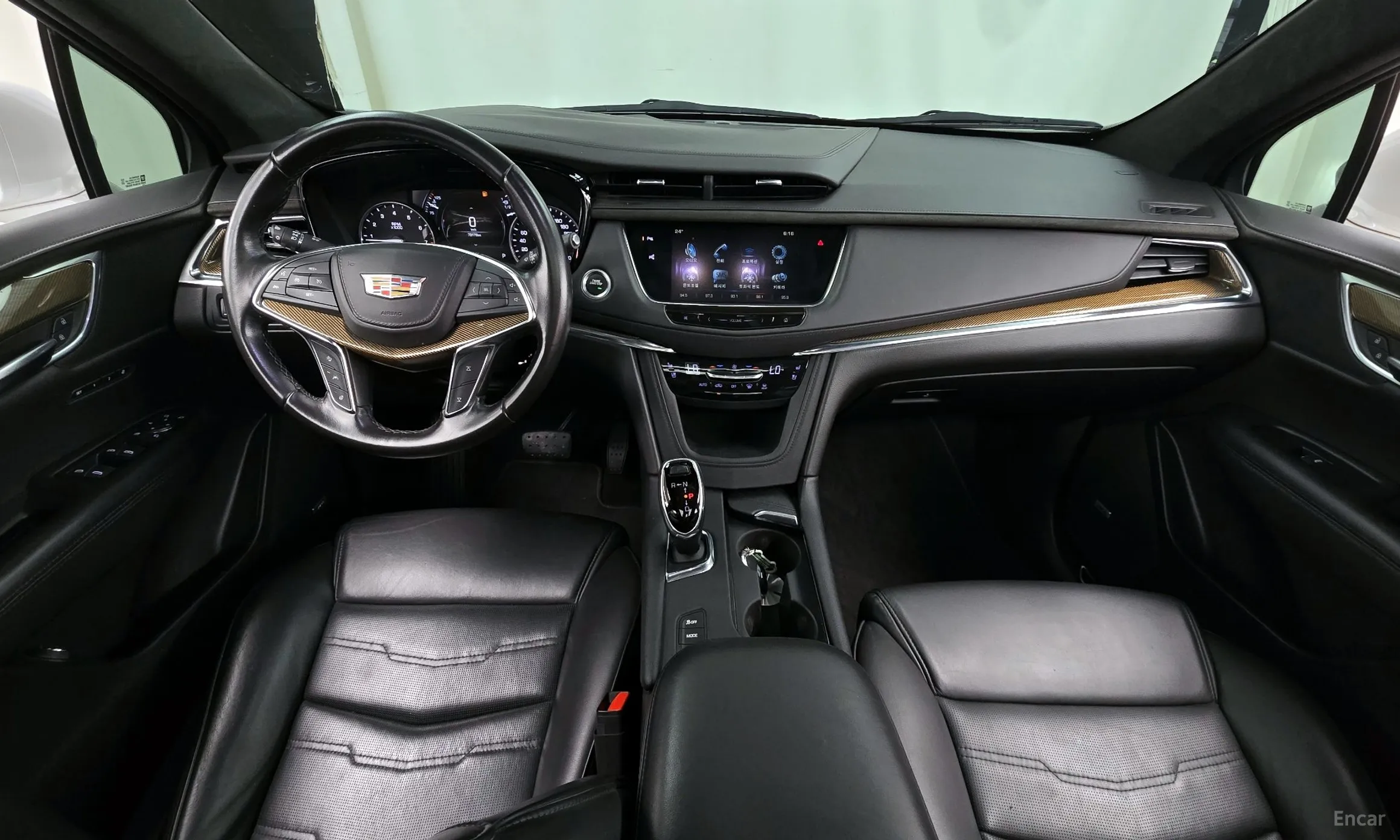 Cadillac XT5 превью 7