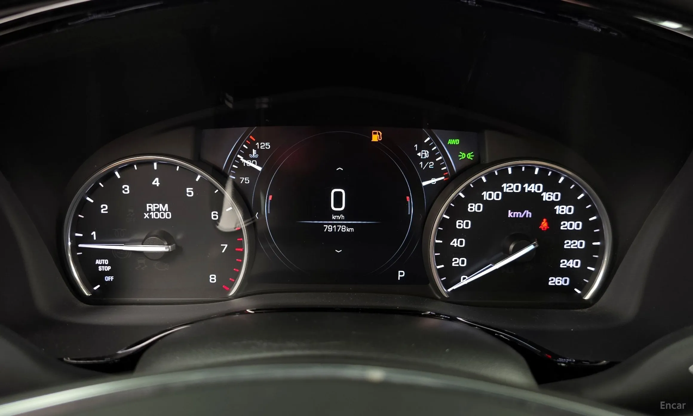 Cadillac XT5 превью 8