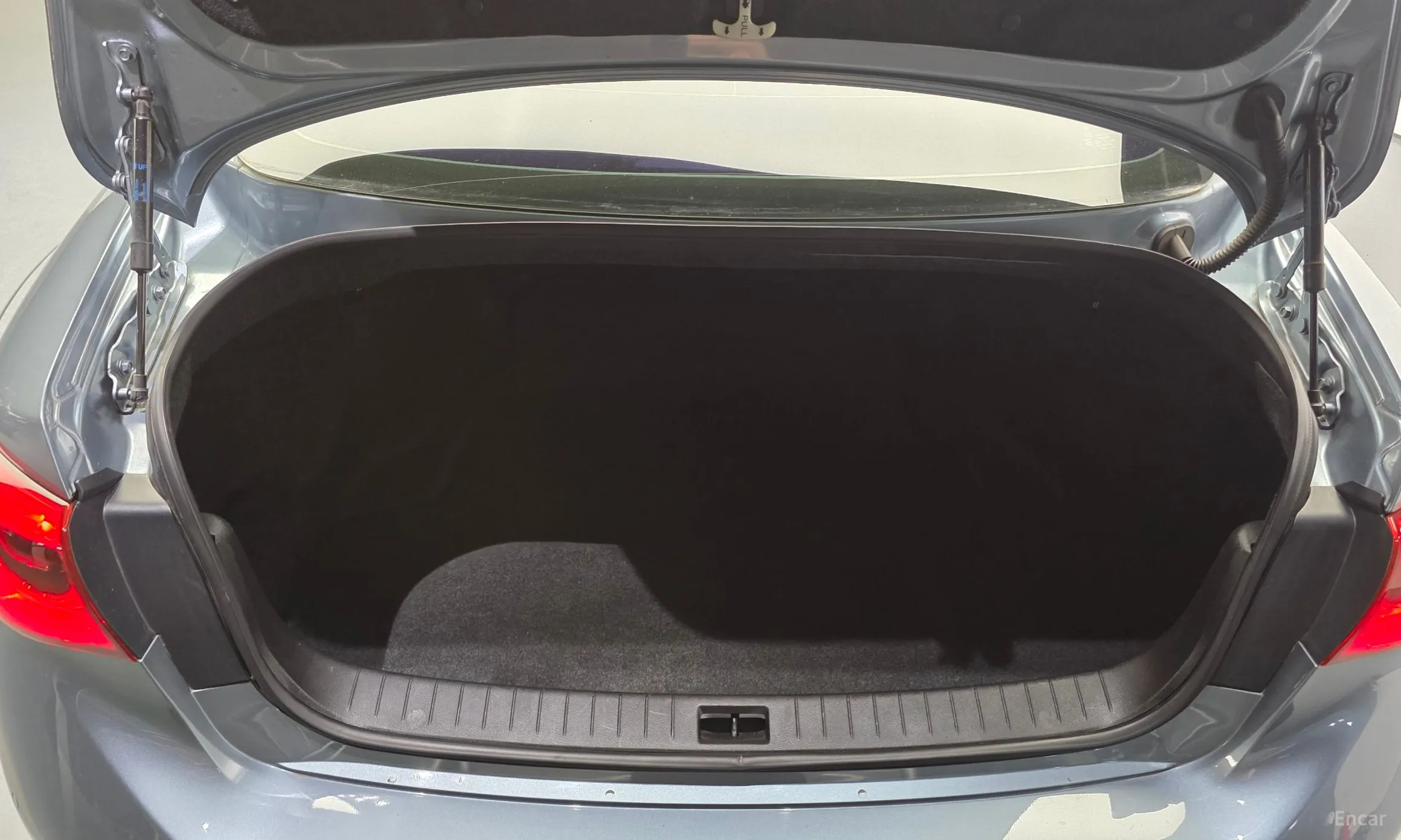 Infiniti Q50 превью 20