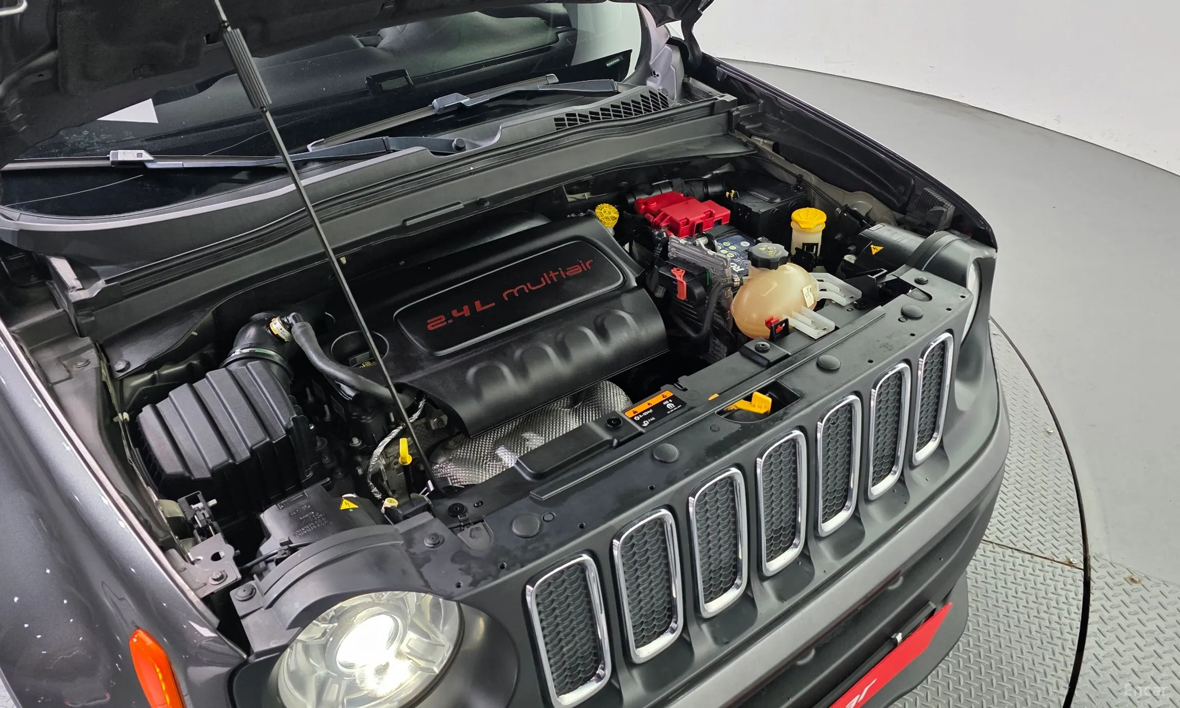 Jeep Renegade превью 6