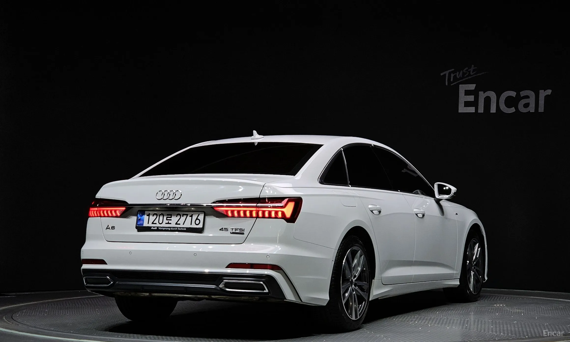 Audi A6 (C8) превью 2