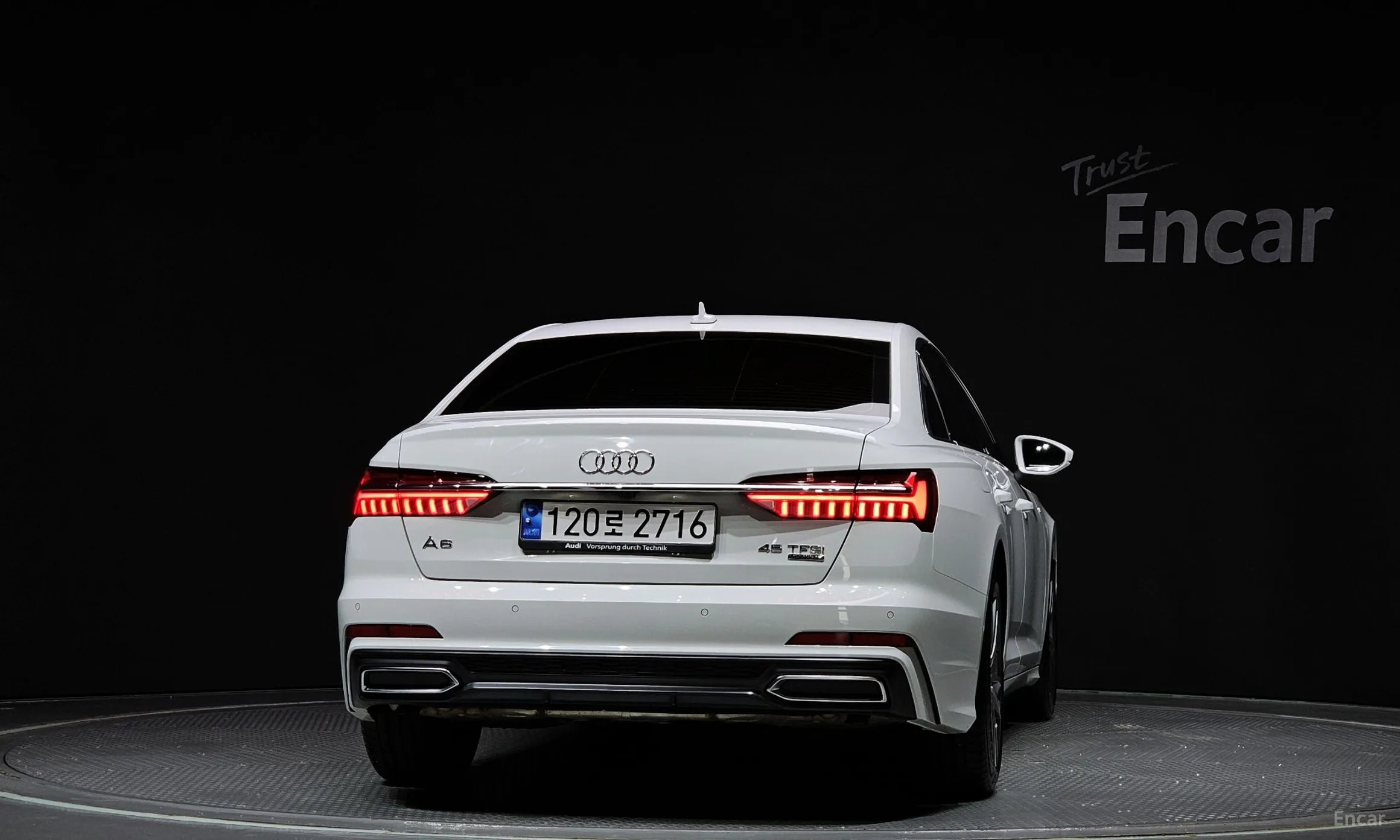 Audi A6 (C8) превью 4